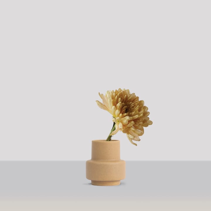 Hurricane 花瓶 S Ø9, Soft Ochre Ro Collection | ロ コレクション