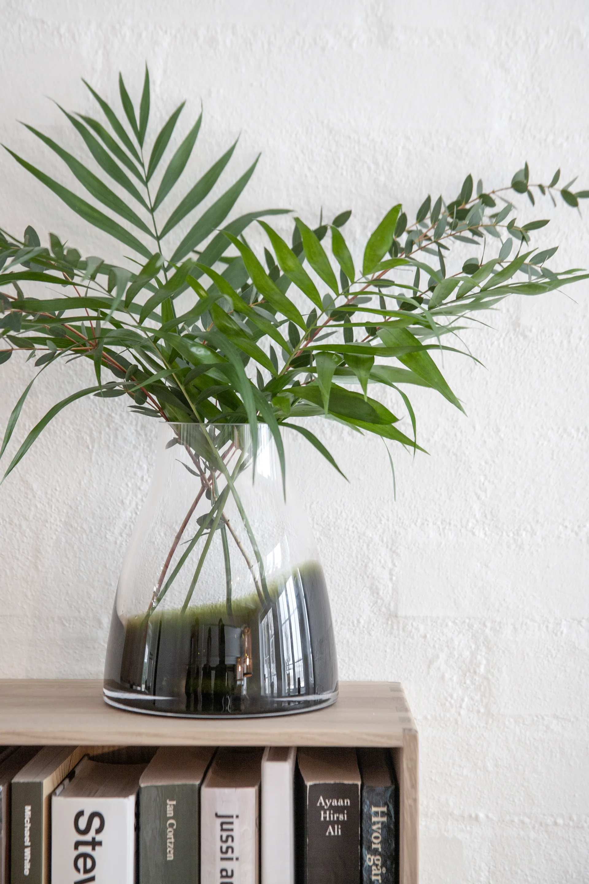 フラワーベース no. 2, Moss green Ro Collection | ロ コレクション