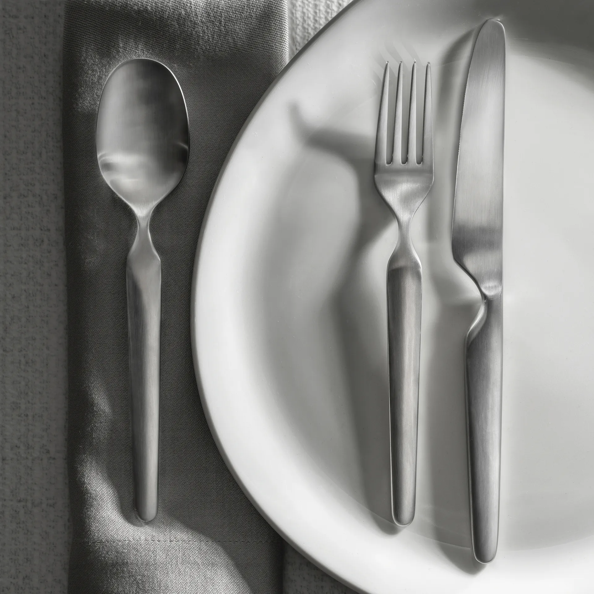 Bergen ディナーナイフ マット, stainless steel Robert Welch | ロバート ウェルチ