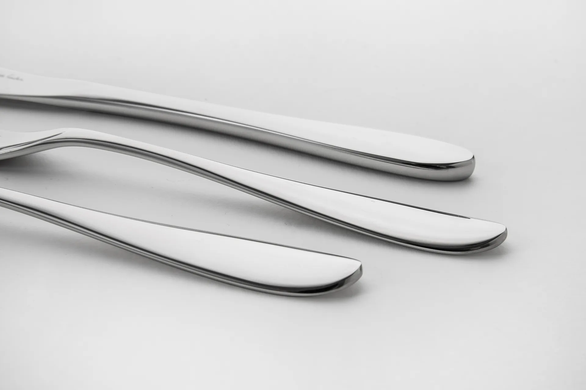 Bourton Bright ラテスプーン 4 ピース, Stainless steel Robert Welch | ロバート ウェルチ