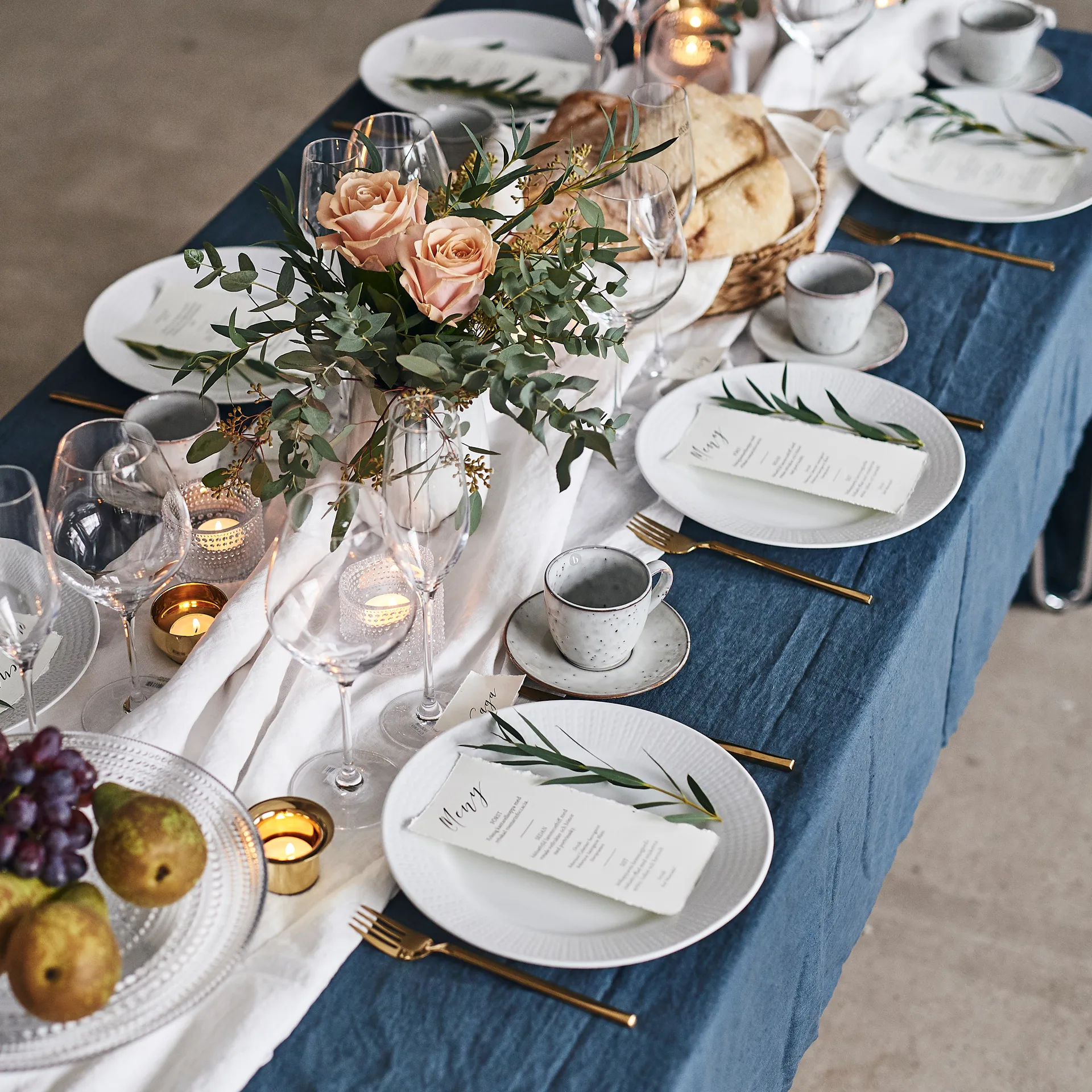 Swedish Grace / スウェディッシュグレース プレート Ø27 cm, snow (white) Rörstrand | ロールストランド