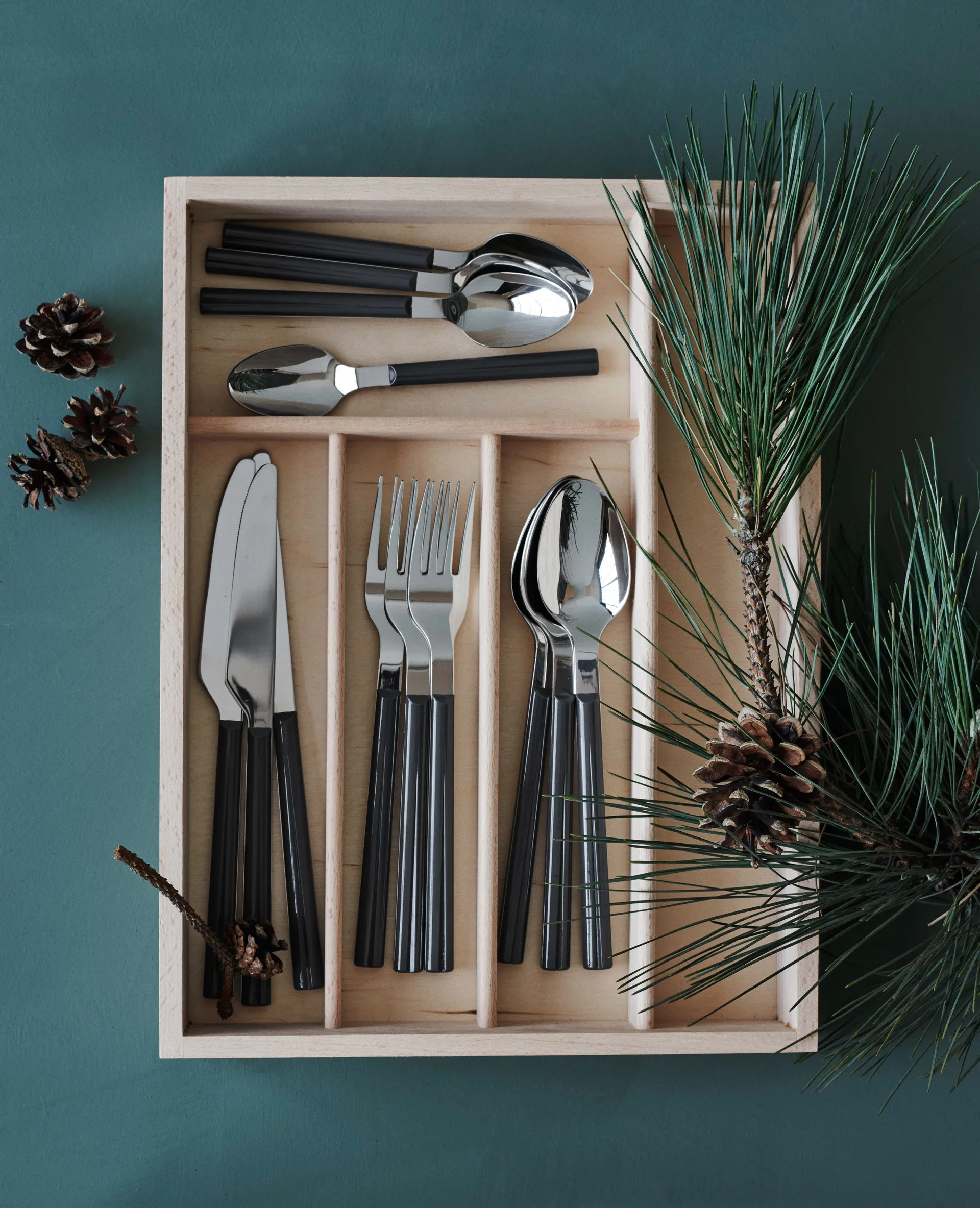 Grand Cru ビストロカトラリー 16本セット, Ash-grey Rosendahl | ロゼンダール