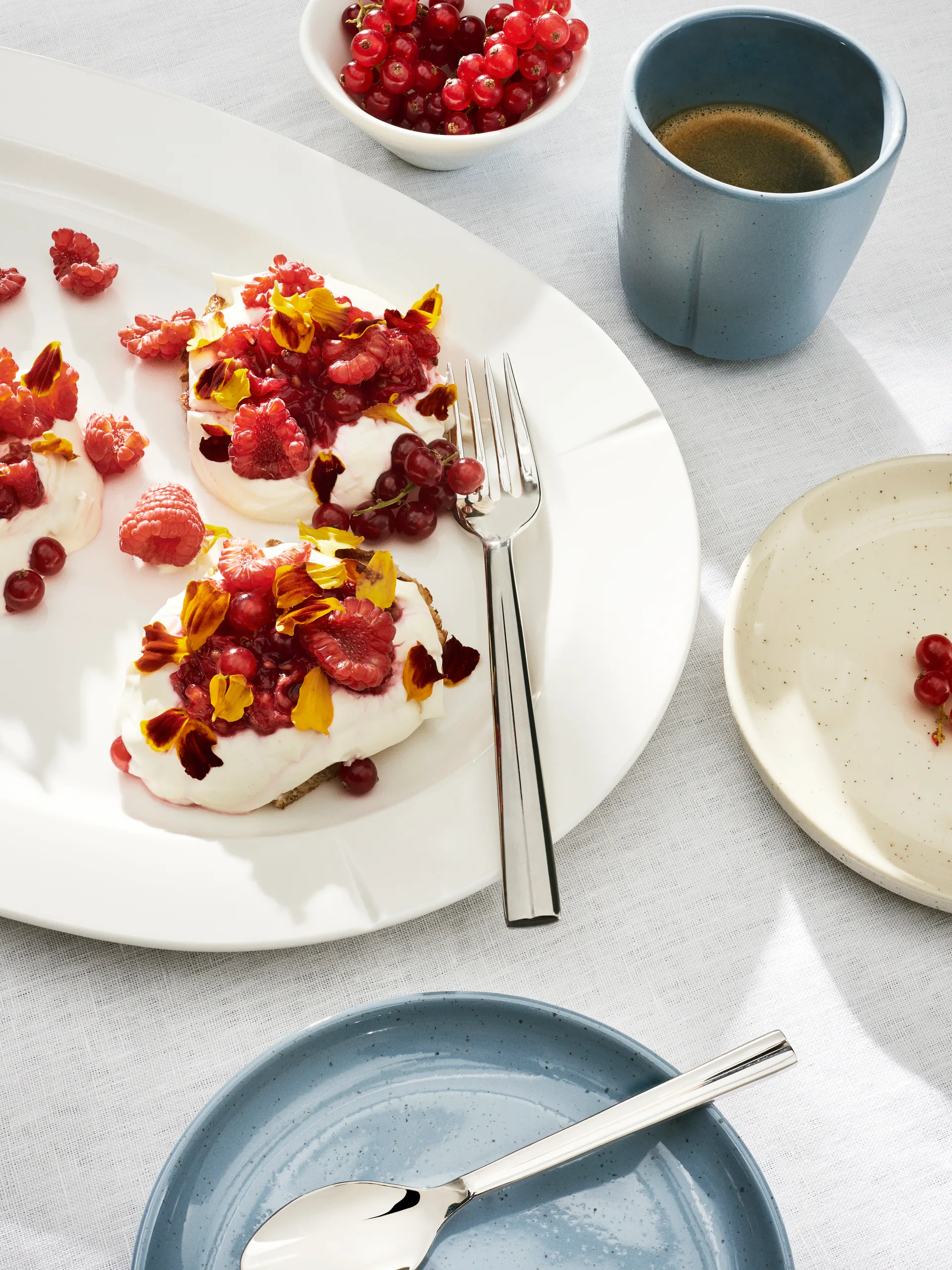 Grand Cru オーバルサービングプレート 30x44 cm, White Rosendahl | ロゼンダール