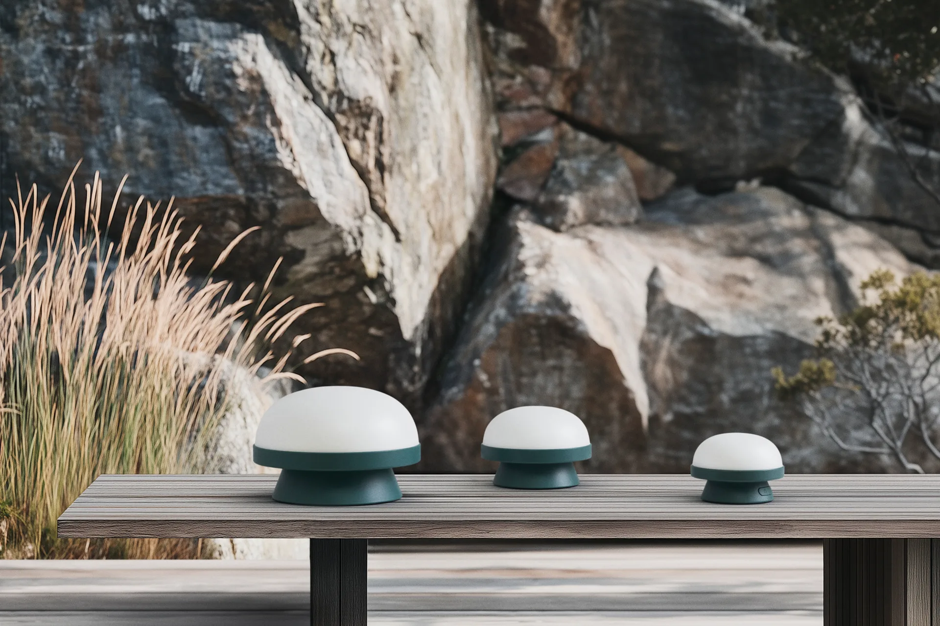 Soft Spot ドッツ ソーラーランプ Ø14.5 cm, Forest green Rosendahl | ロゼンダール