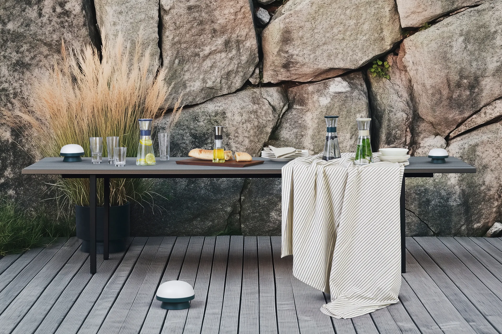 Soft Spot ドッツ ソーラーランプ Ø21 cm, Forest green Rosendahl | ロゼンダール