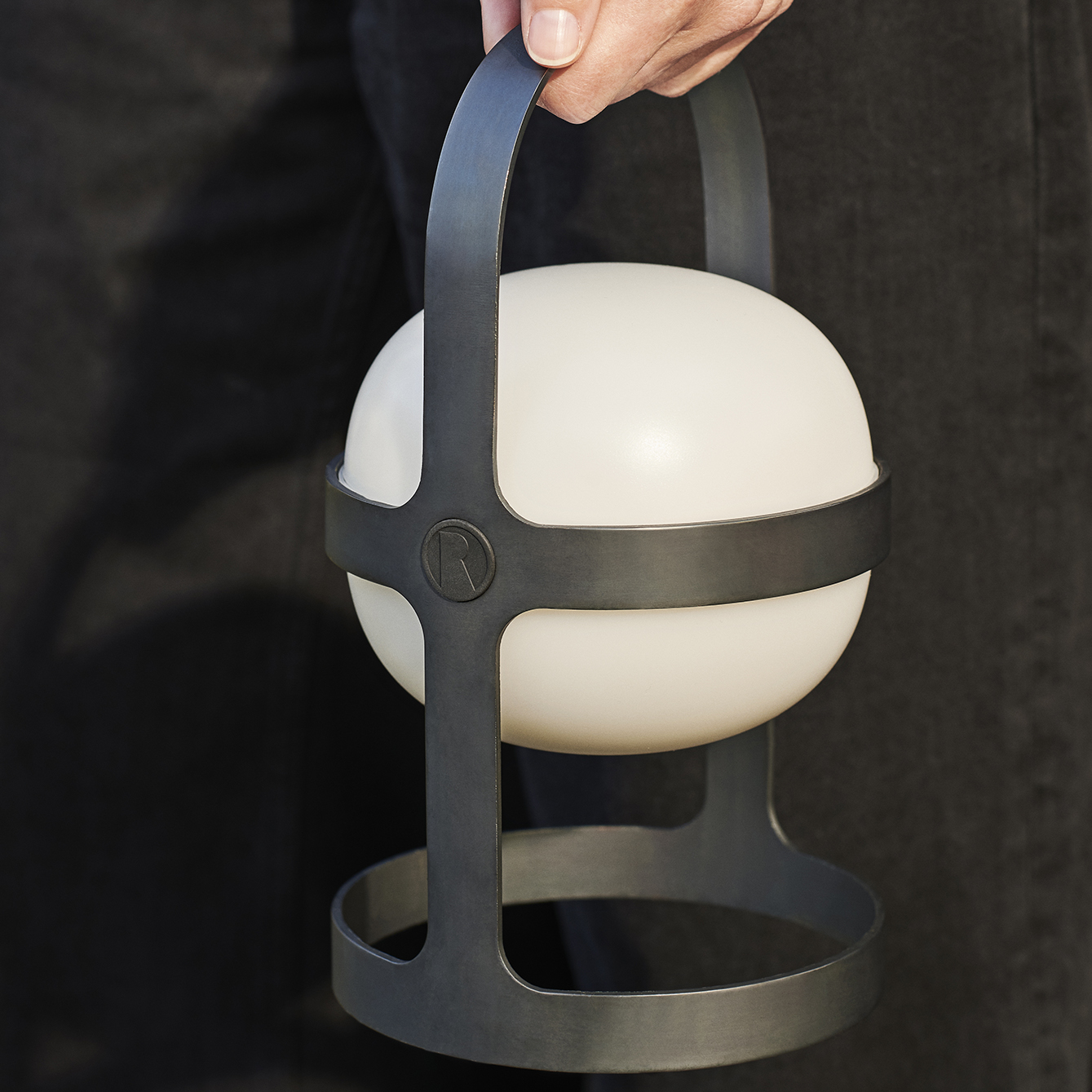 ライト・ランタン ROSENDAHL SOFT SPOT SOLAR BLACK H18.5cw Rosendahl Soft Spot Solar Lantern, Black – Rosendahl Design