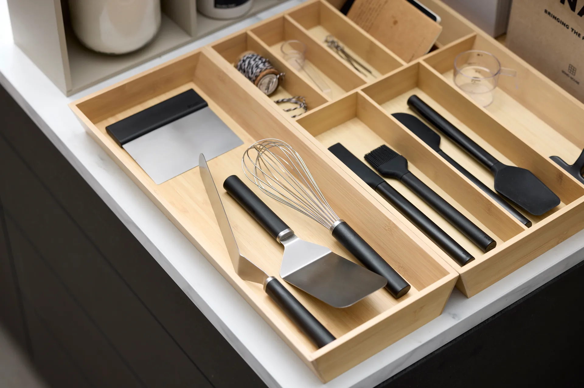 Emma パレットナイフ ワイド スチール 26 cm, Black Rosti | ロスティ