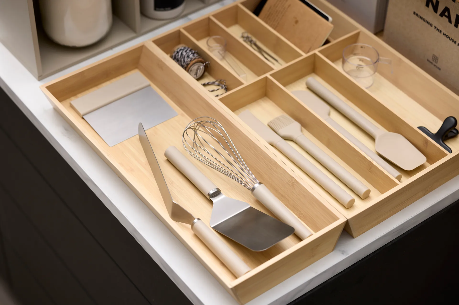 Emma バルーンホイッスク スチール 27 cm, Hummus Rosti | ロスティ