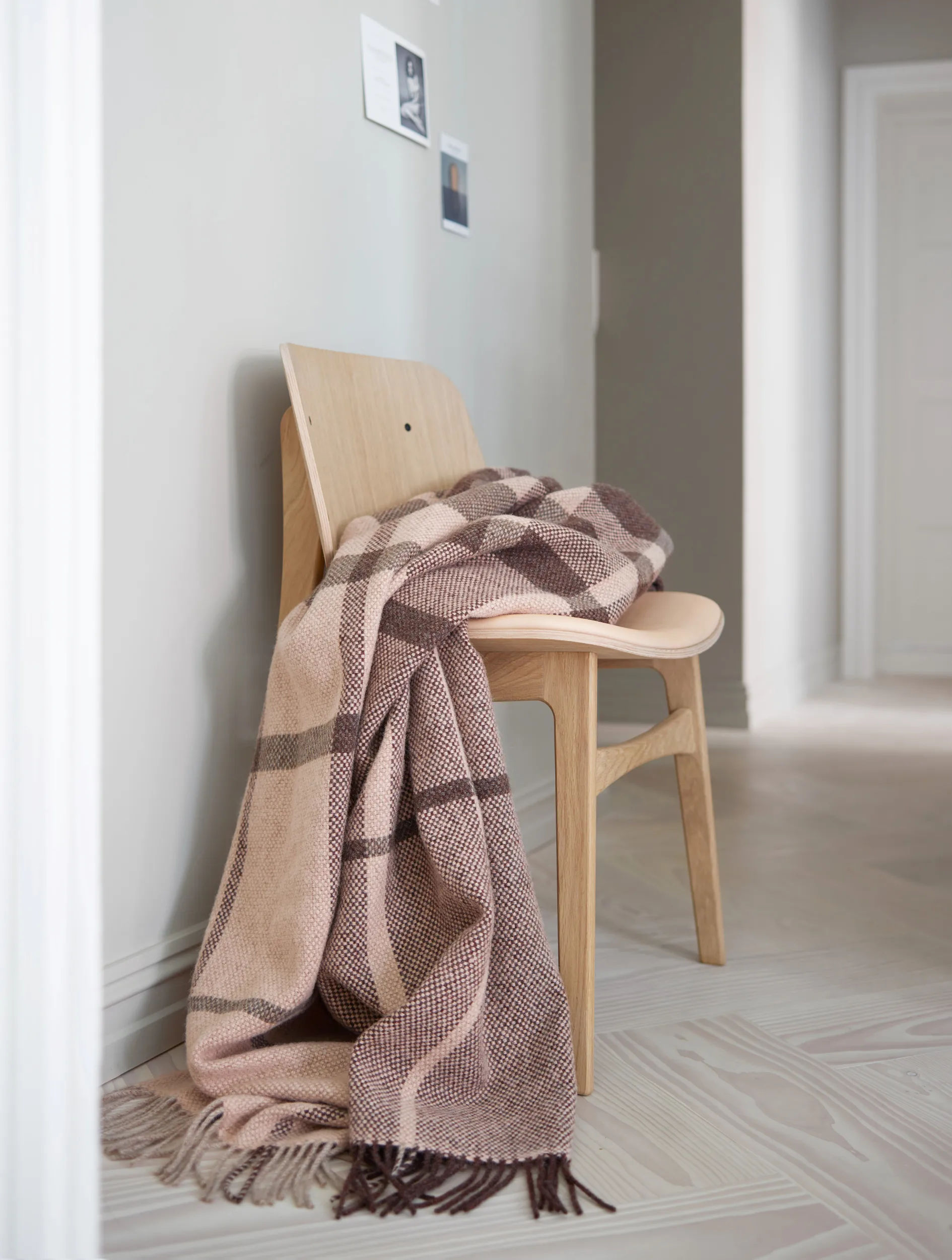 Filos スロー 145x220 cm, Brown Røros Tweed