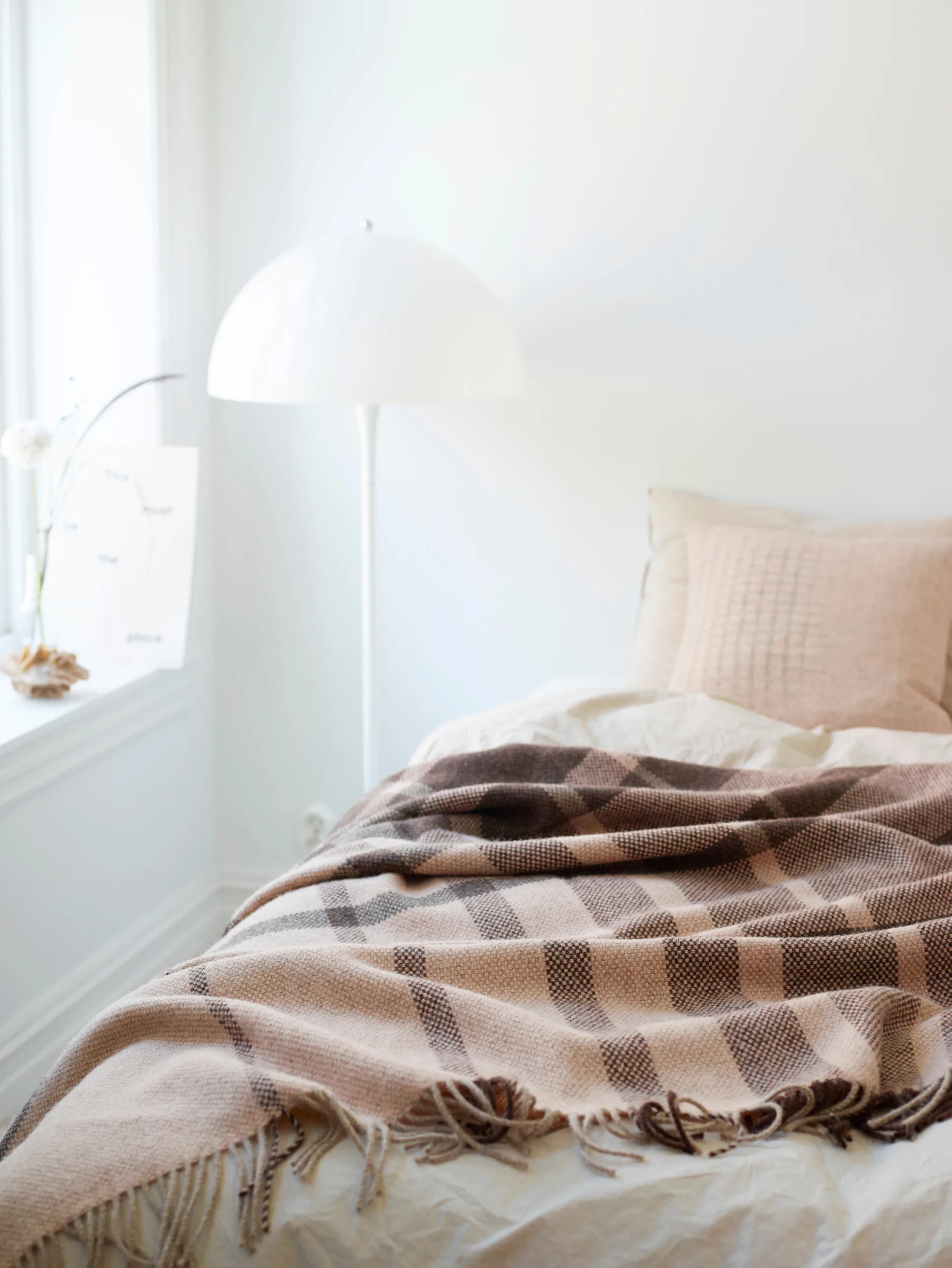 Filos スロー 145x220 cm, Brown Røros Tweed