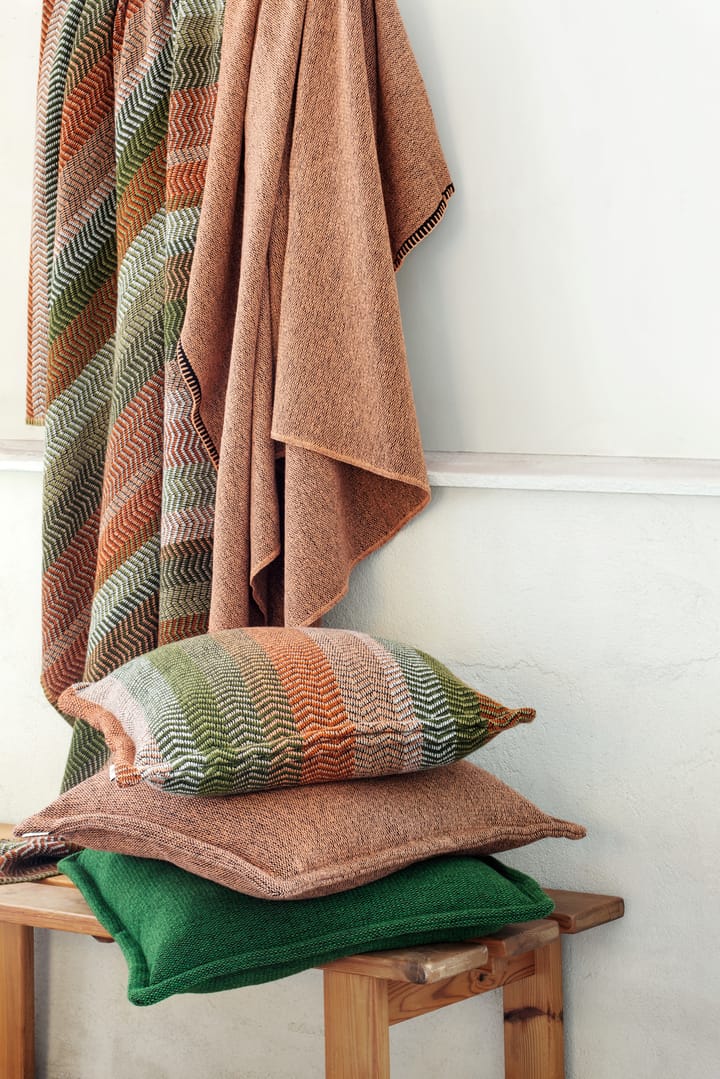Røros Tweed からのFri ブランケット 150x200 cm - NordicNest.jp Røros Tweed からのFri ブランケット 150x200 cm - NordicNest.jp