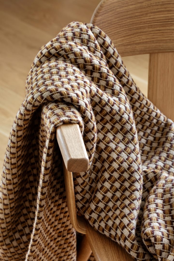 Isak スロー 150x210 cm, Chestnut Røros Tweed