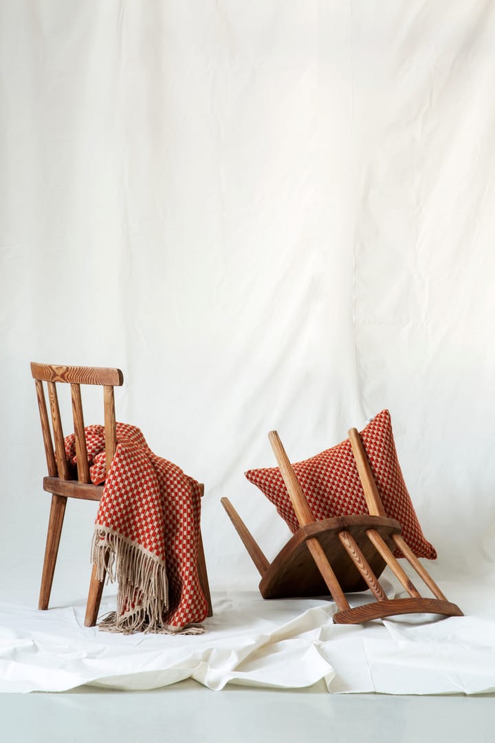 Isak スロー 150x210 cm, Red sumac Røros Tweed