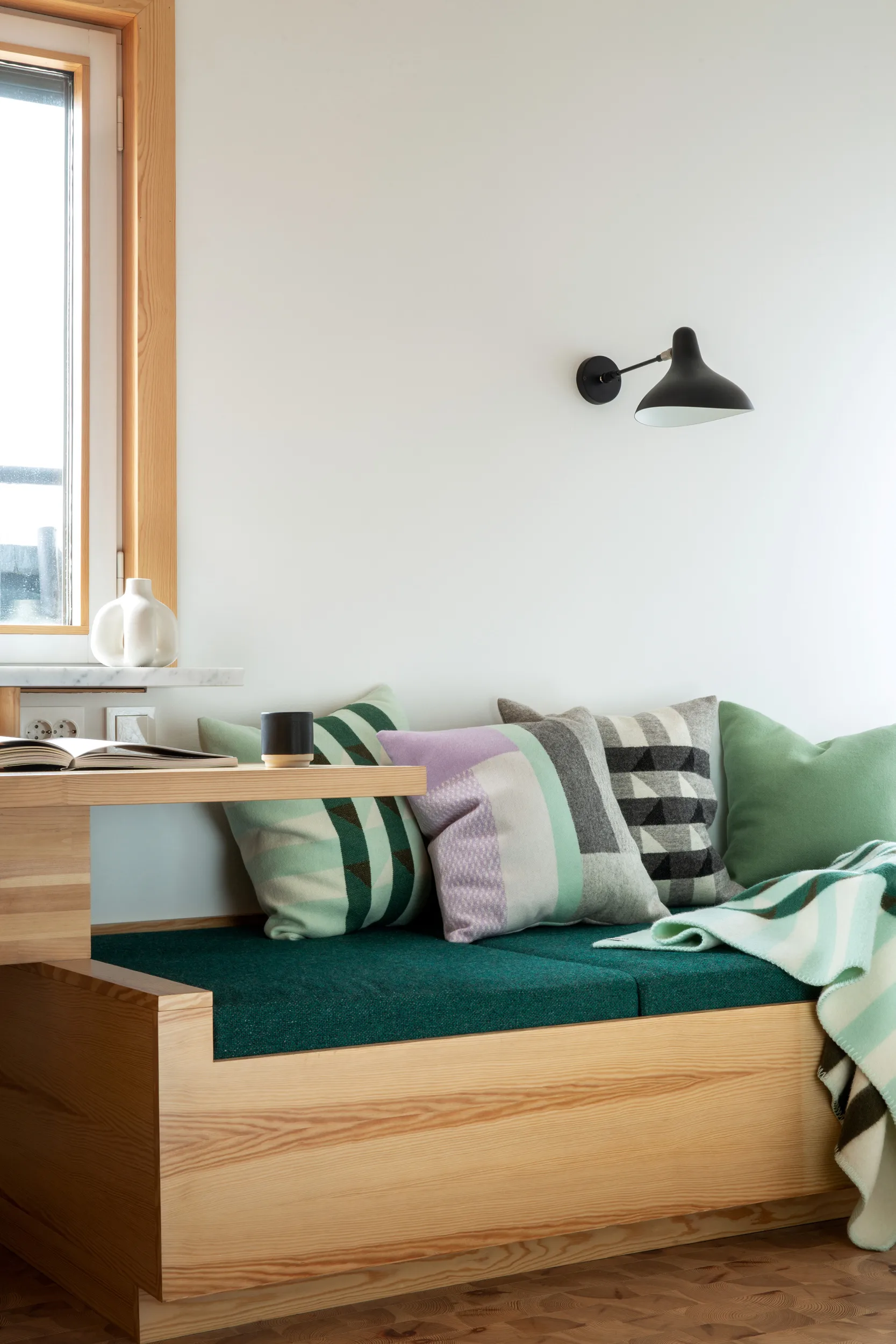 Kvam ブランケット 135x200 cm, Green Røros Tweed