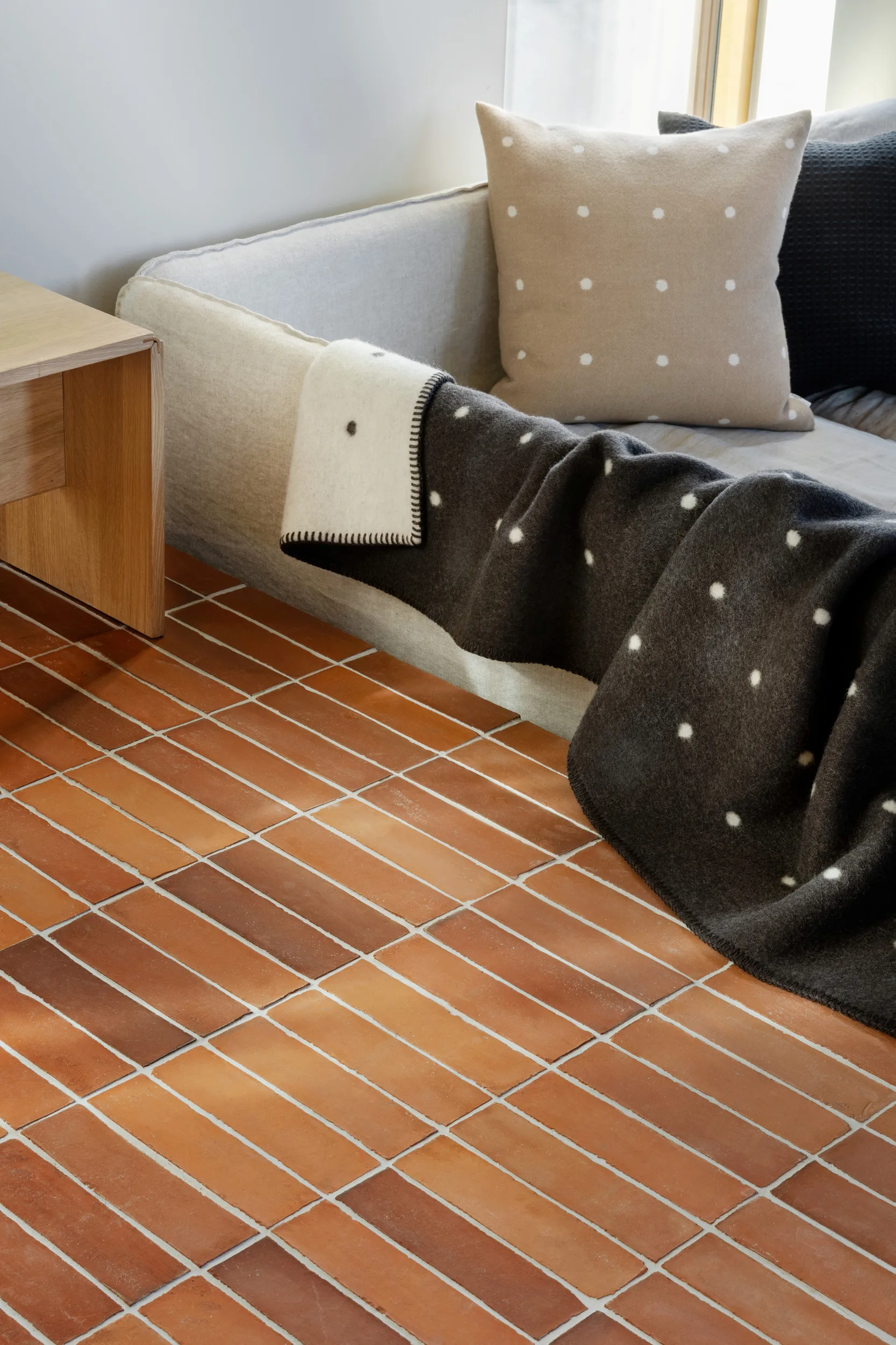 Pastille ブランケット 135x200 cm, Black and white Røros Tweed