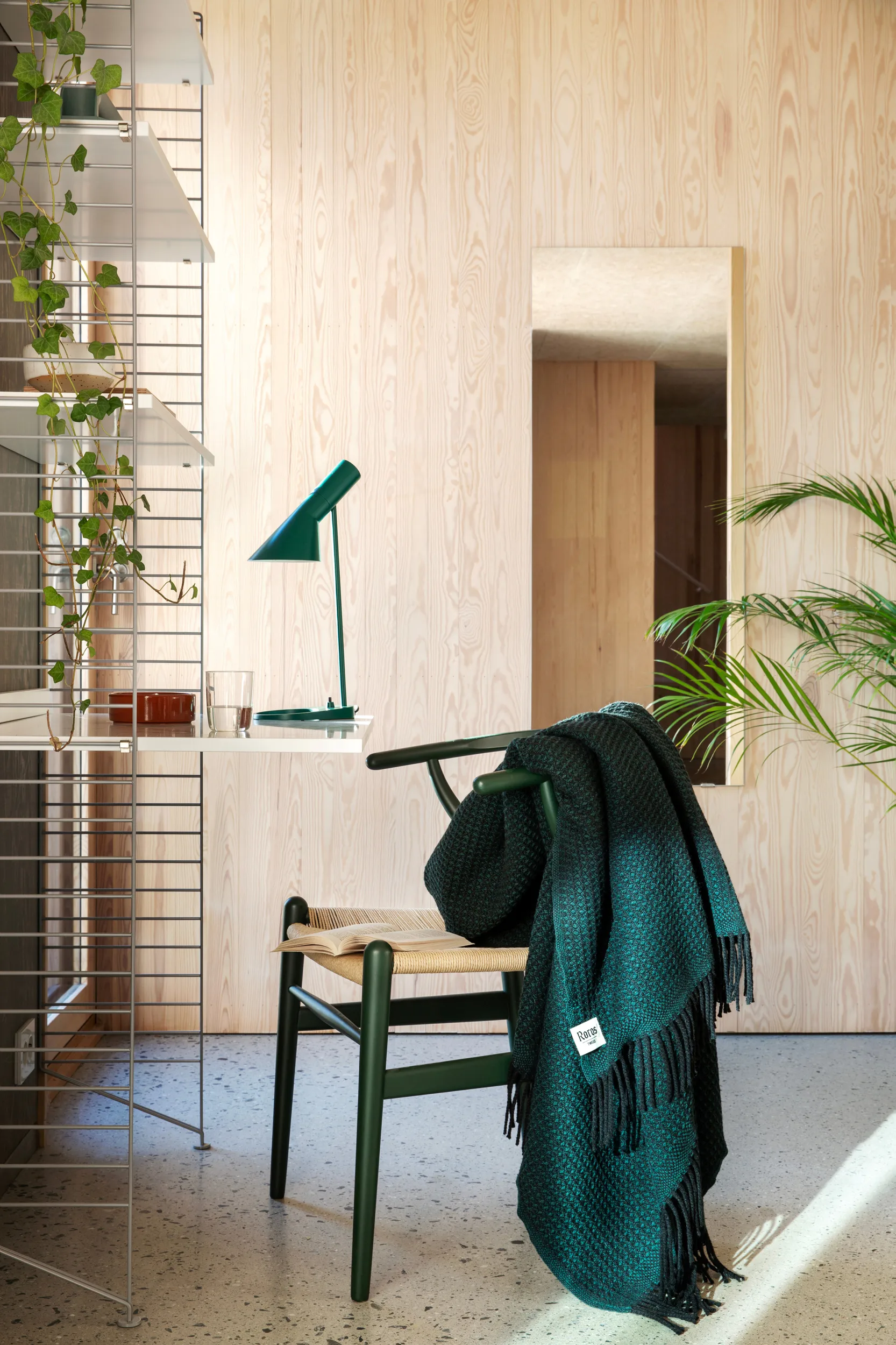 Vega スロー 150x210 cm, Dark green Røros Tweed