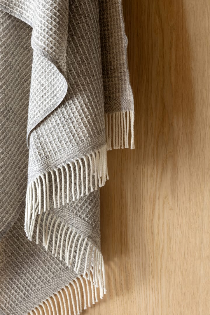Vega スロー 150x210 cm, Grey Røros Tweed