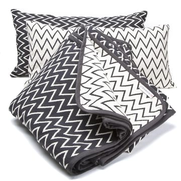 Zigzag ベッドスプレッド black - 140x260 cm - Ørskov | オルスコフ