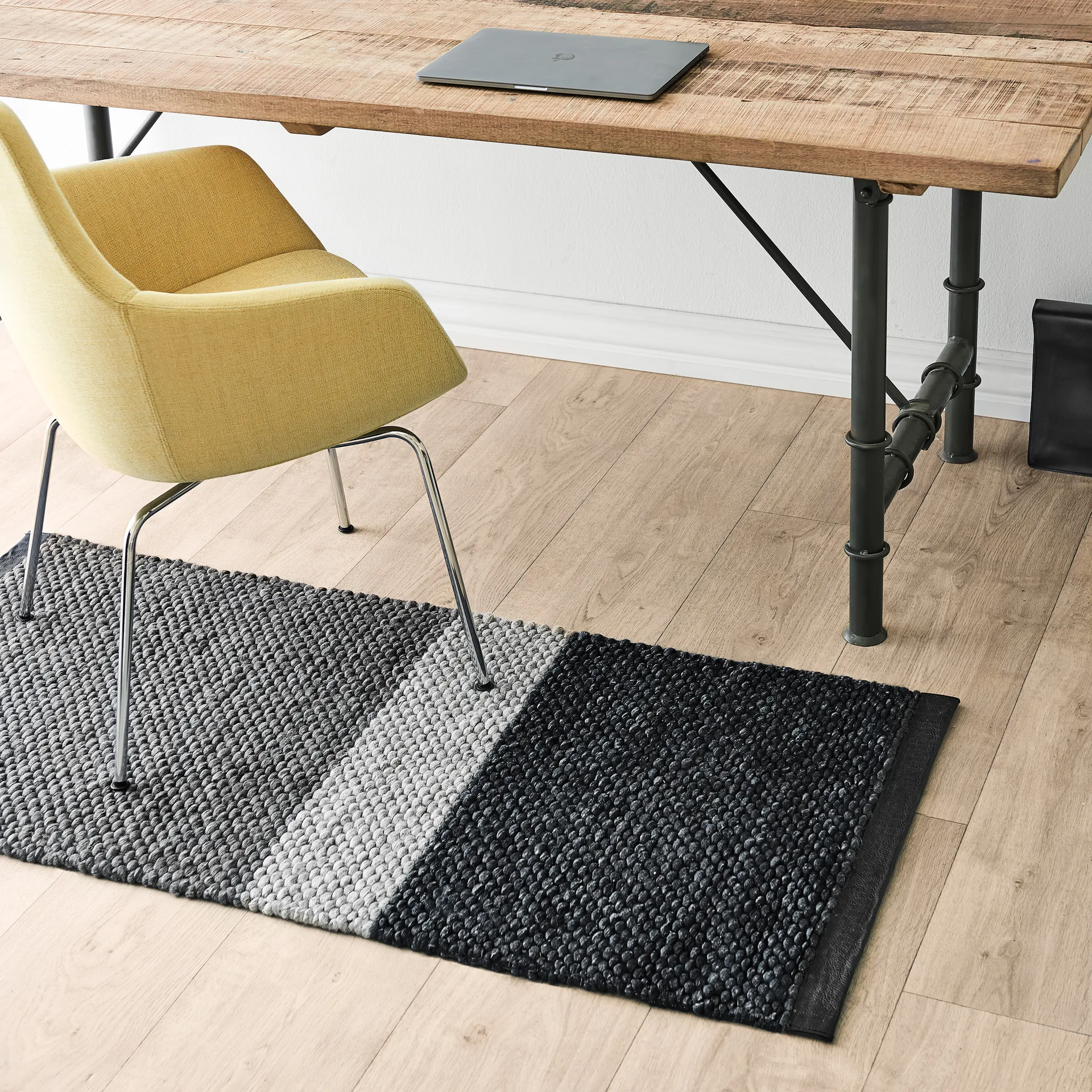 Landscape ウールラグ  65x135 cm, gravel Rug Solid | ラグソリッド