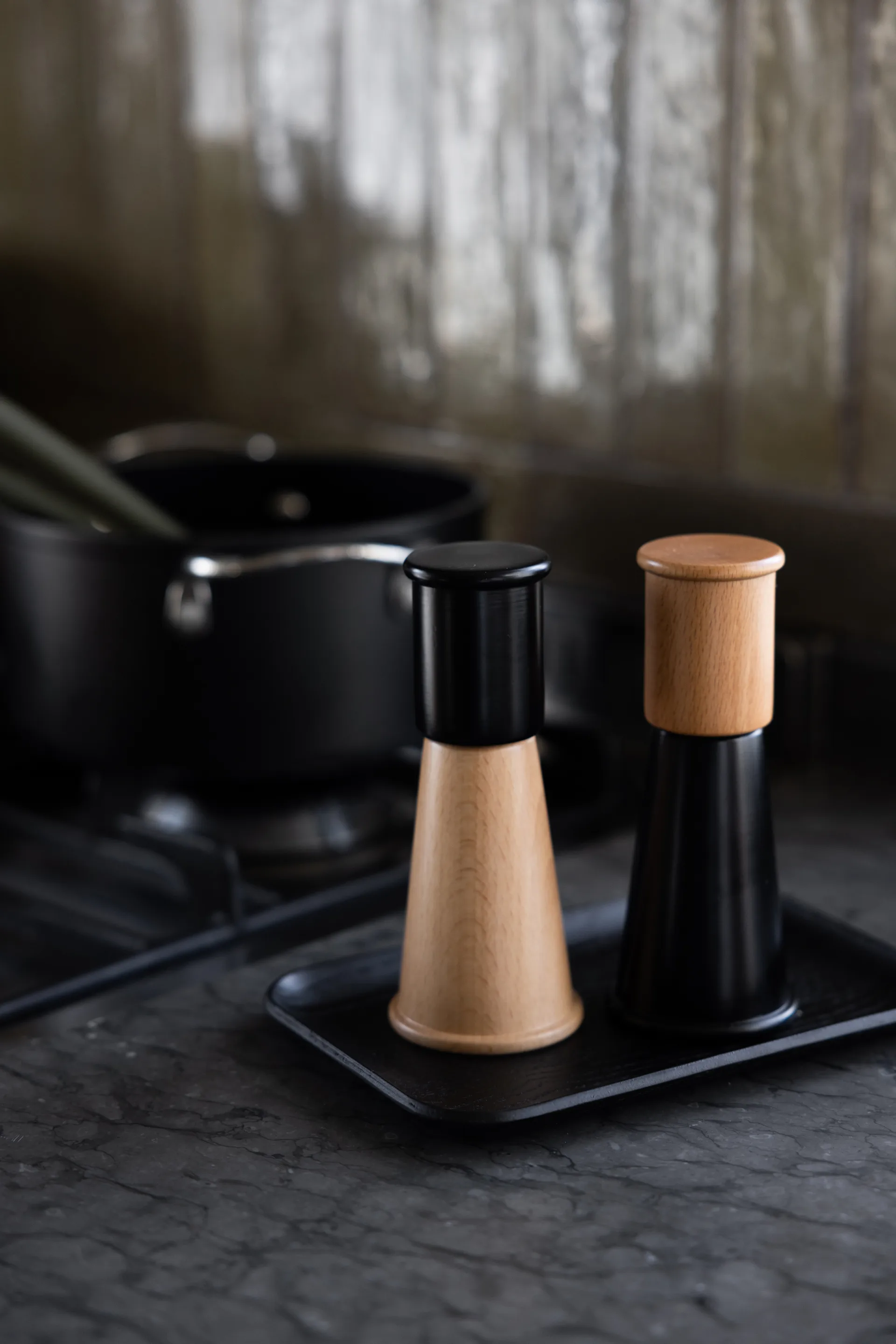 Cucumber ソルト & ペッパーグラインダー S 2ピース, Black-brown Sagaform | サガフォルム