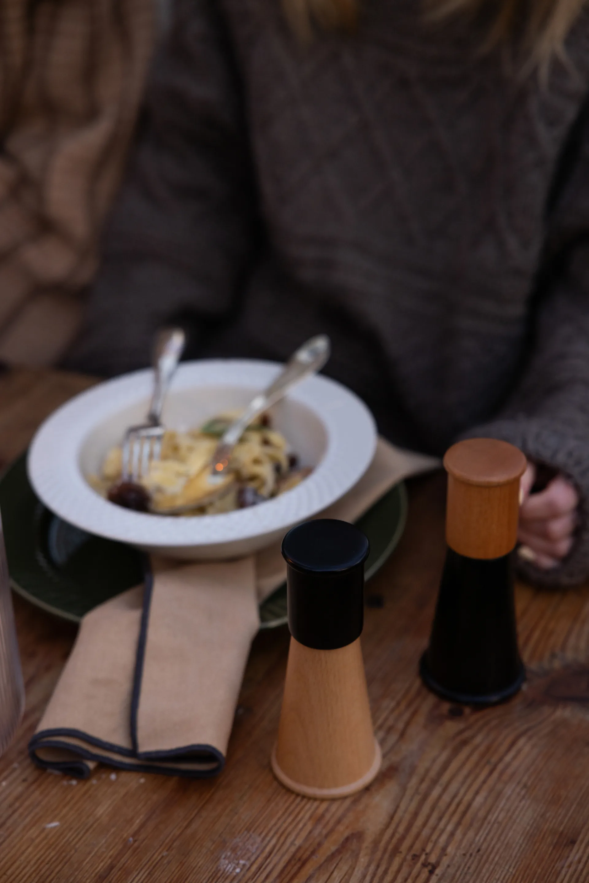 Cucumber ソルト & ペッパーグラインダー S 2ピース, Black-brown Sagaform | サガフォルム