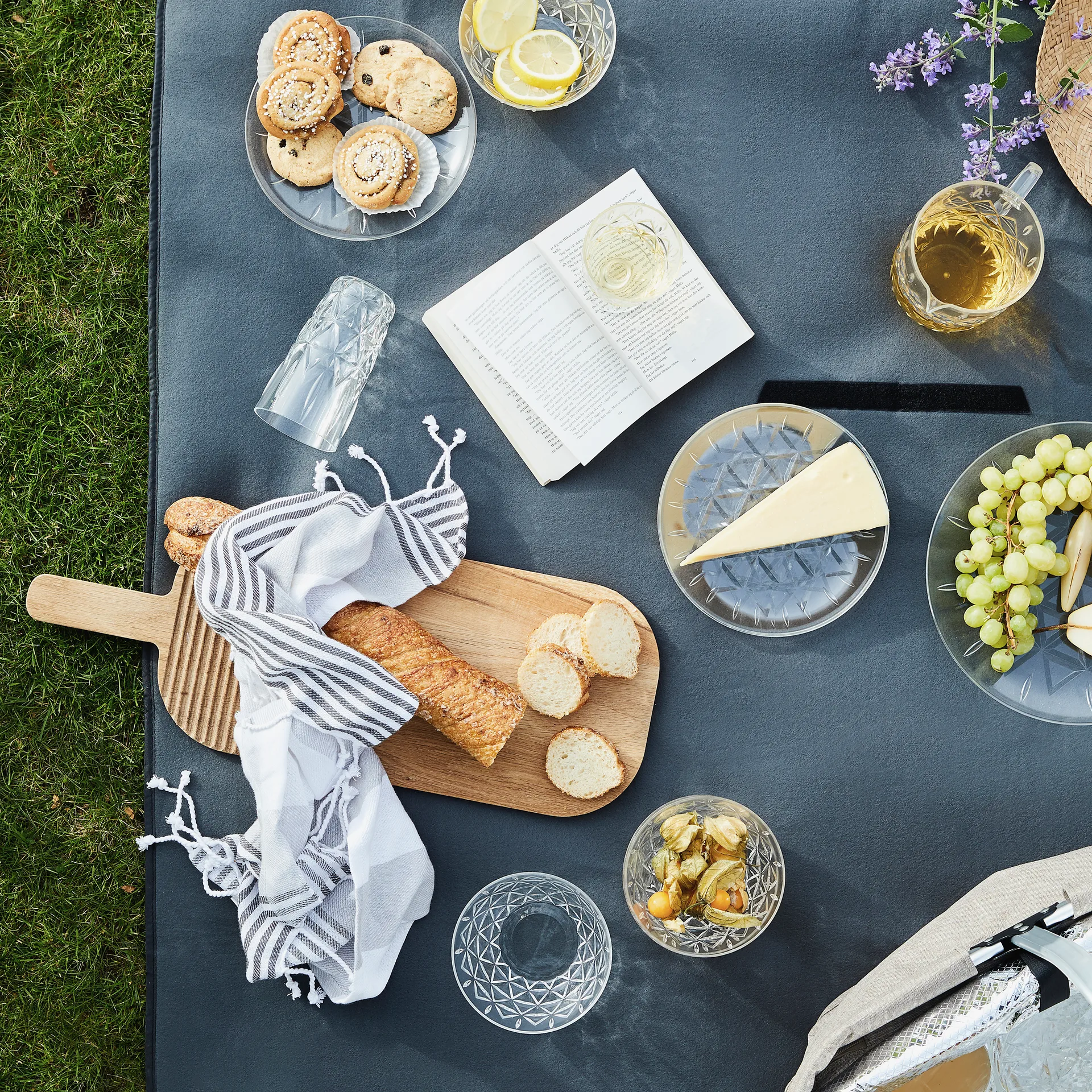 Nature カッティングボード 竹ハンドル, 54 cm Sagaform | サガフォルム