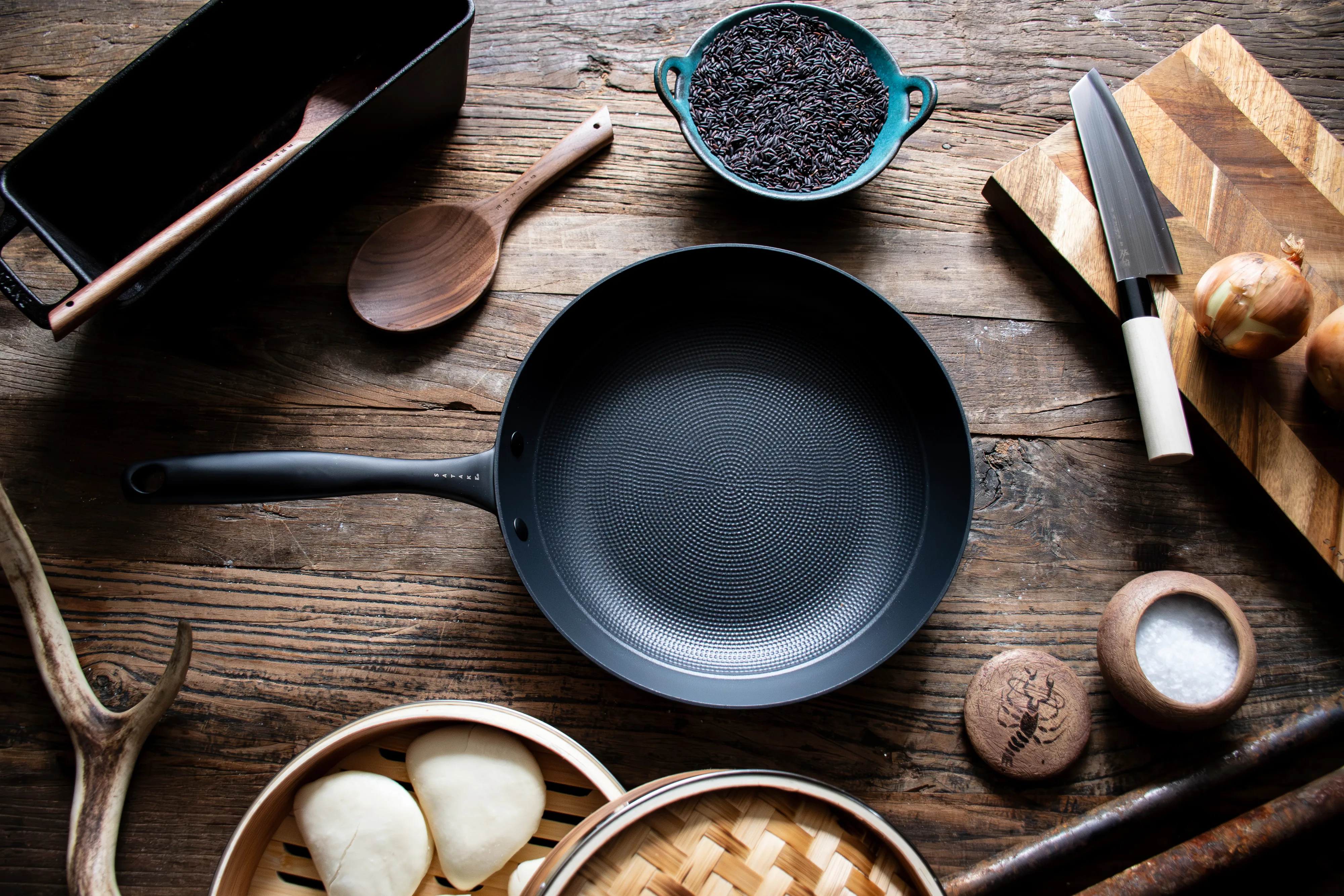 新品 ストウブ 両手フライパン 26cm ブラック 40511-725 ストウブ フライパン フライパン 両手ハンドル | ツヴィリング公式