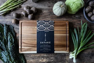 Satake カッティングボード - アカシア オイル仕上げ 43.2x27.9x3.8 cm - Satake | セタケ