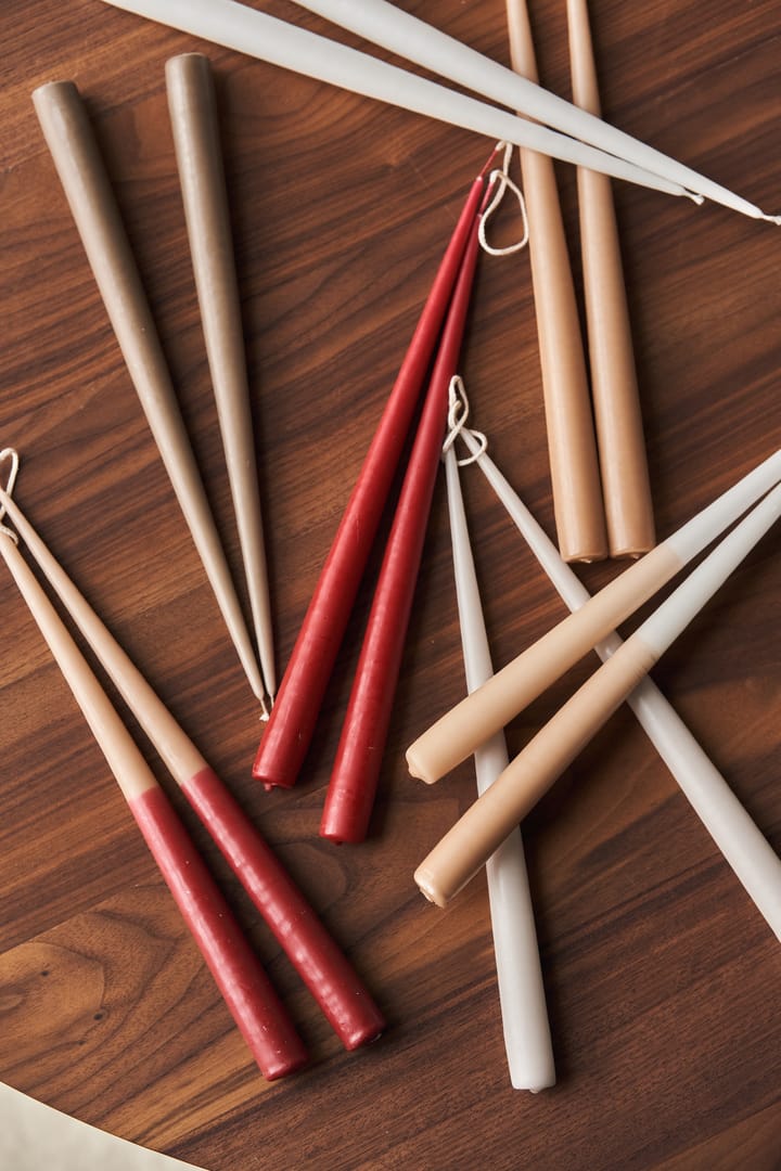 Atmosphere ロングキャンドル 4本セット 32 cm, Dark red Scandi Essentials | スカンジエッセンシャルズ