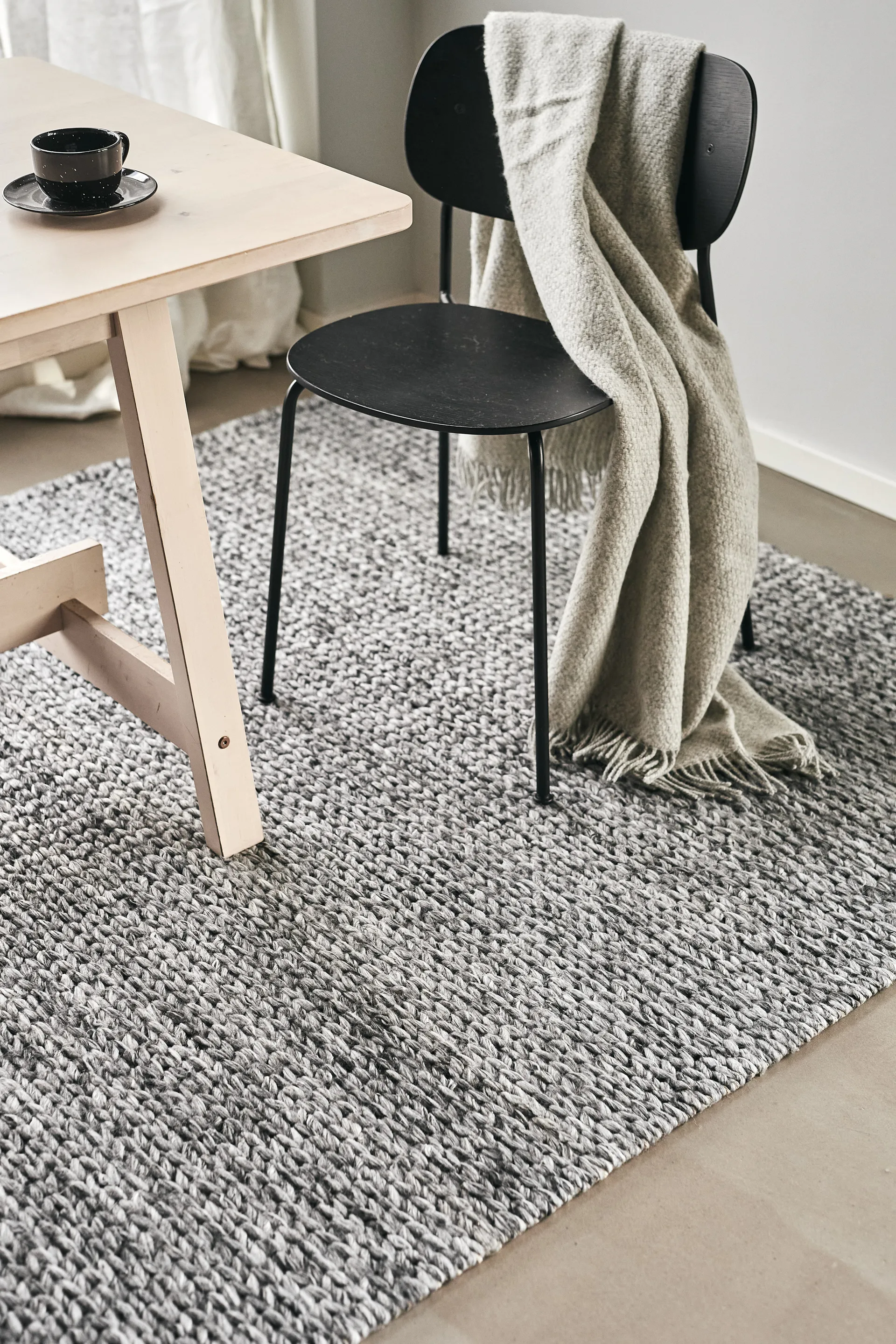 Braided ウールカーペット dark grey, 170x240 cm Scandi Living | スカンジリビング