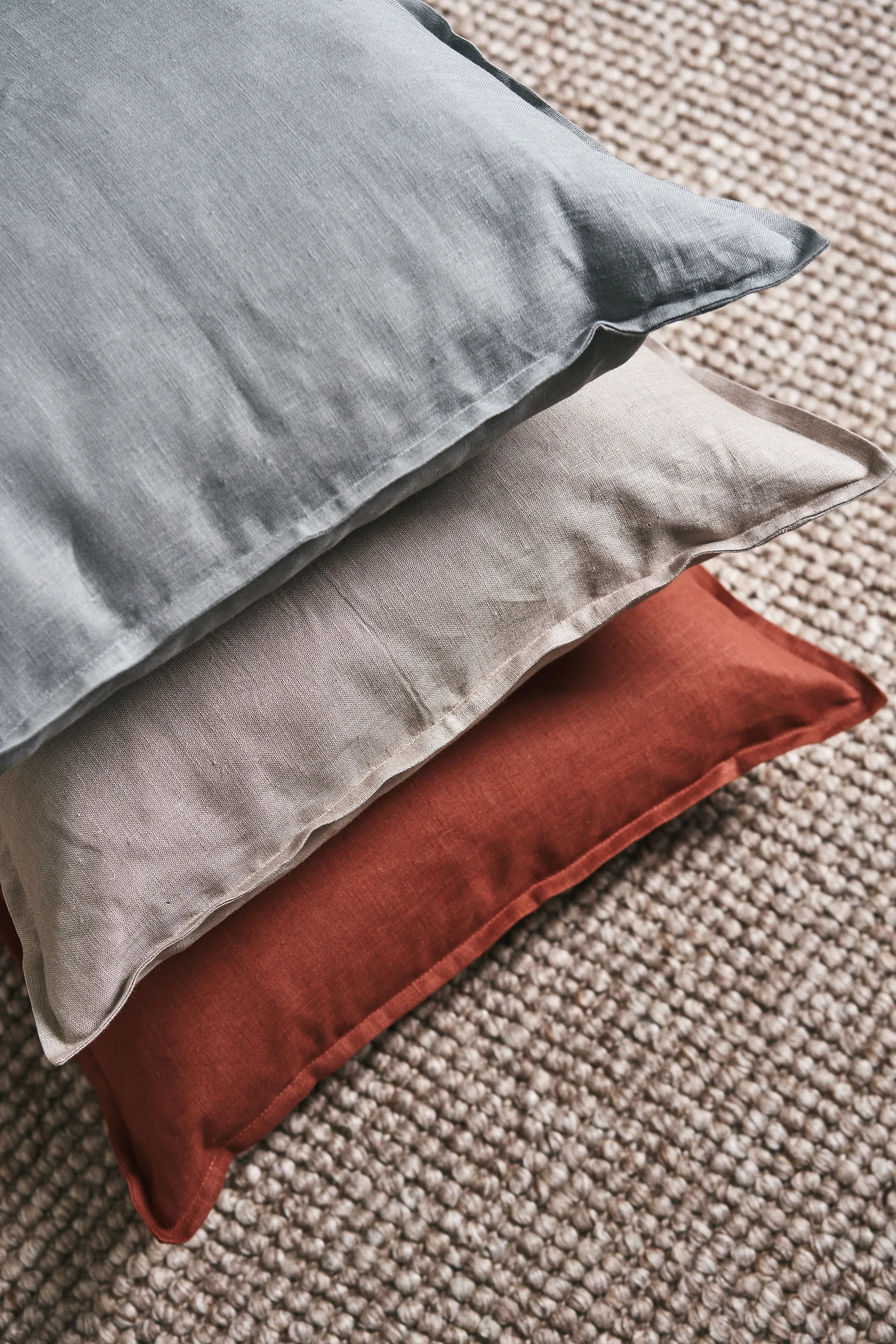 Calm クッションカバー リネン50x50 cm, Rust Scandi Living | スカンジリビング