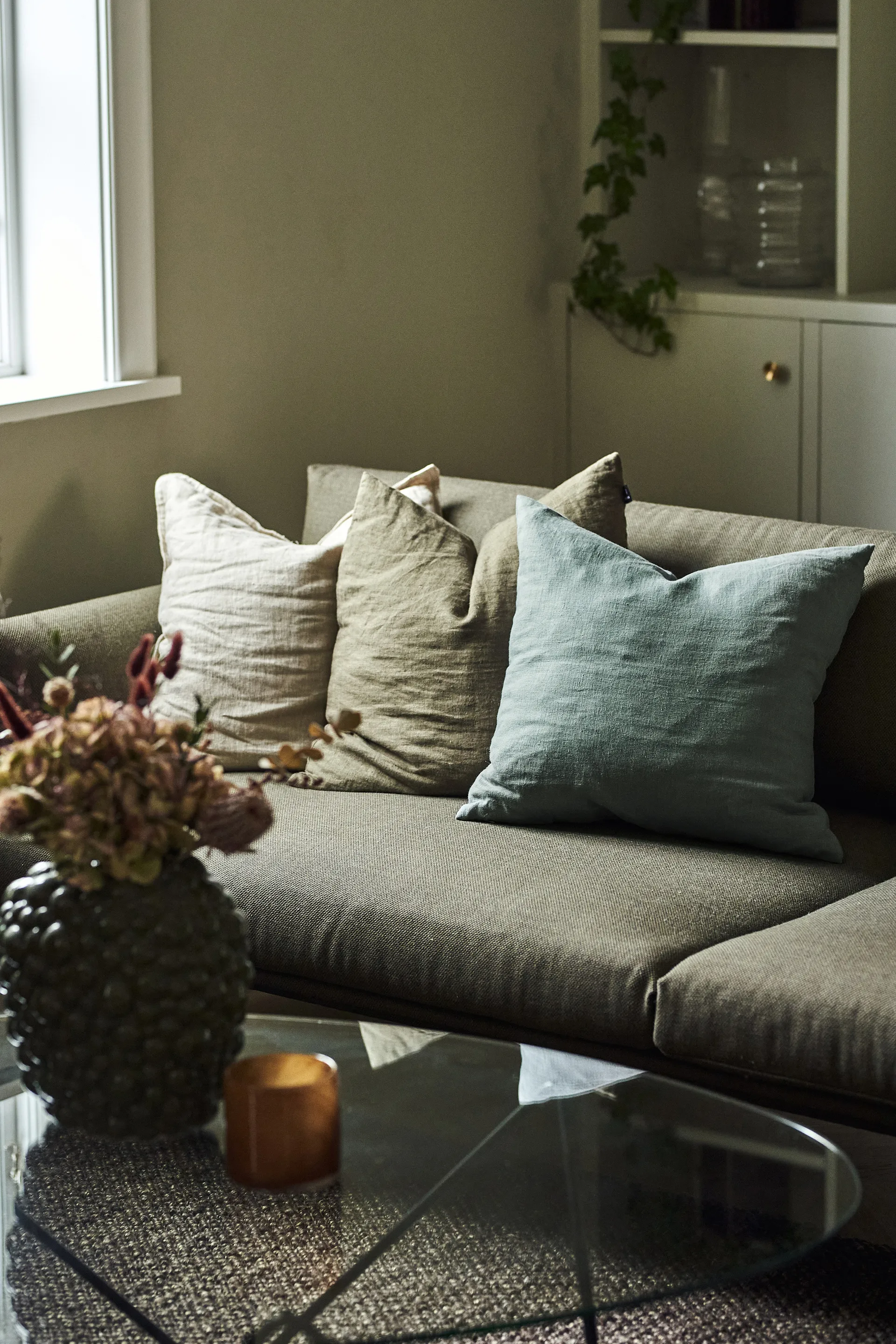 Calm クッションカバー リネン50x50 cm, Smokey Blue Scandi Living | スカンジリビング