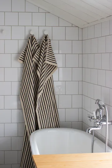 Drift バスタオル 100x150 cm - White-black - Scandi Living | スカンジリビング