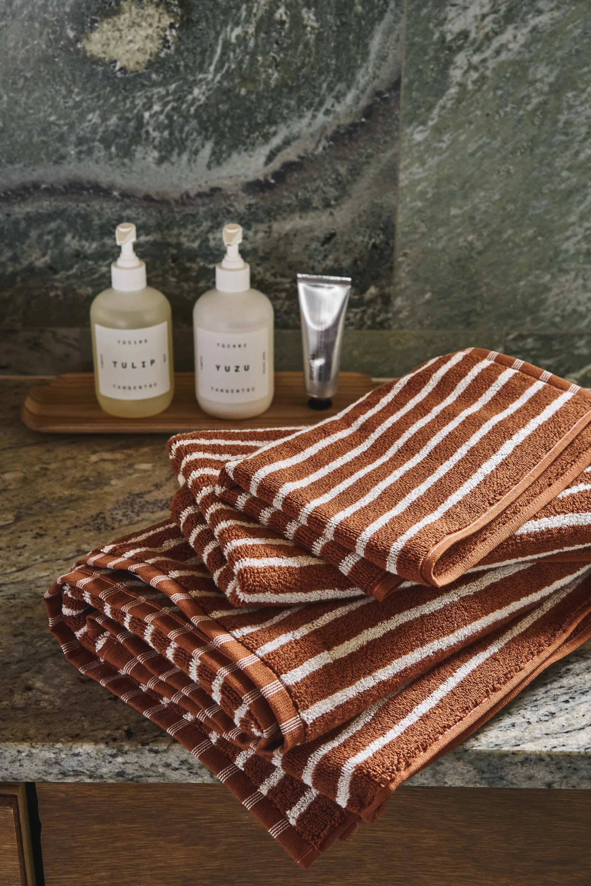 Drift タオルセット 4個 - Brown-White,  Scandi Living