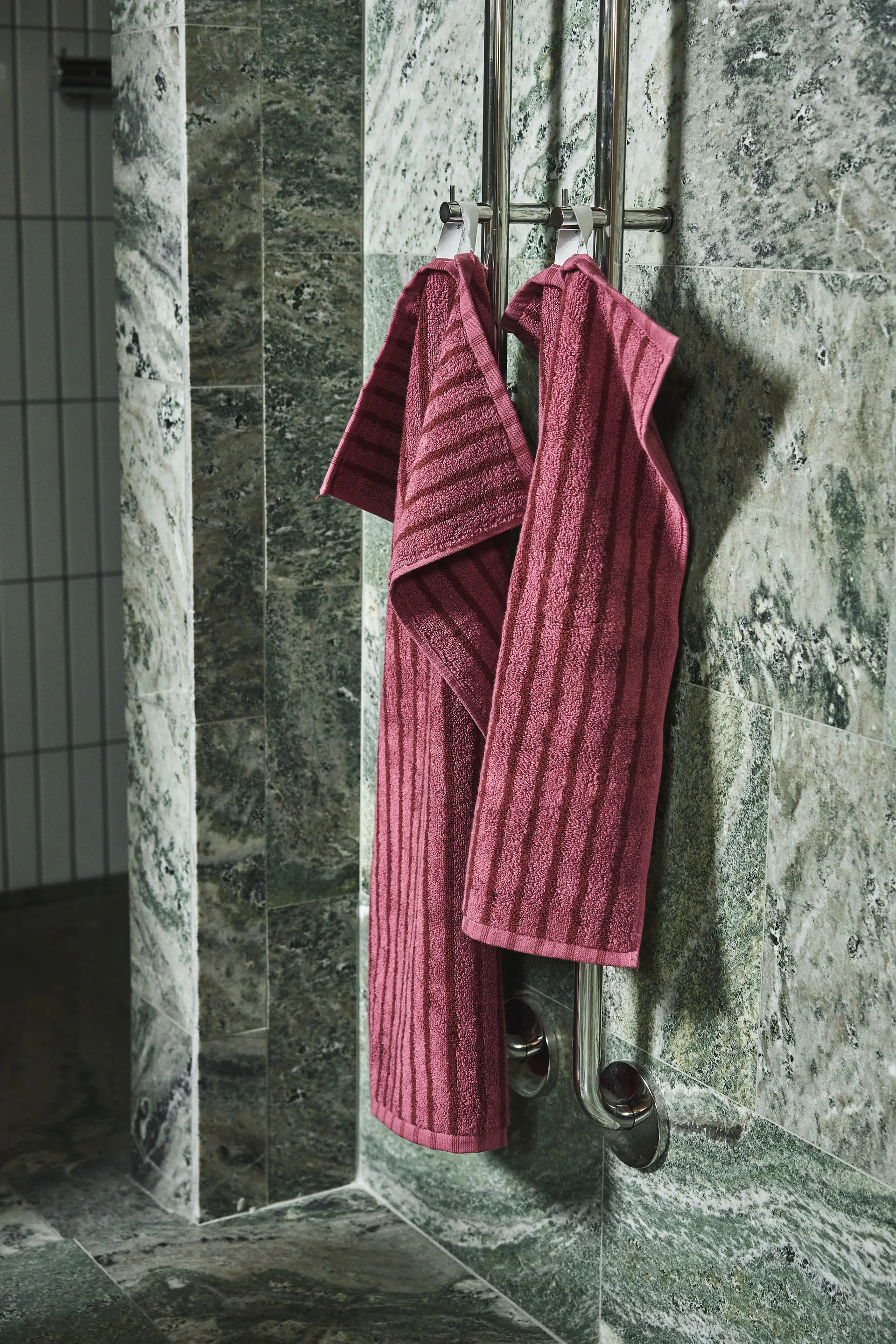 Drift タオルセット 4個 - Pink-Red,  Scandi Living