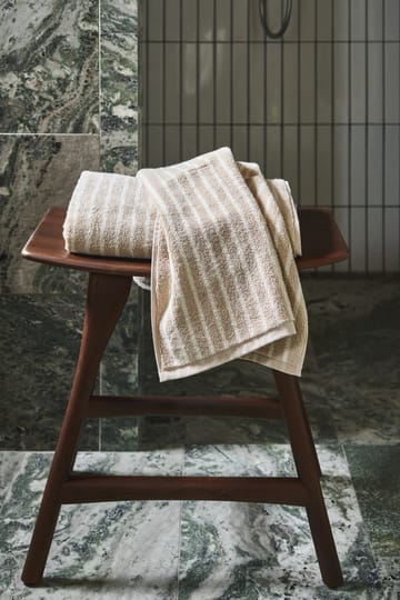 Drift タオル 50x70 cm - Beige-white - Scandi Living | スカンジリビング