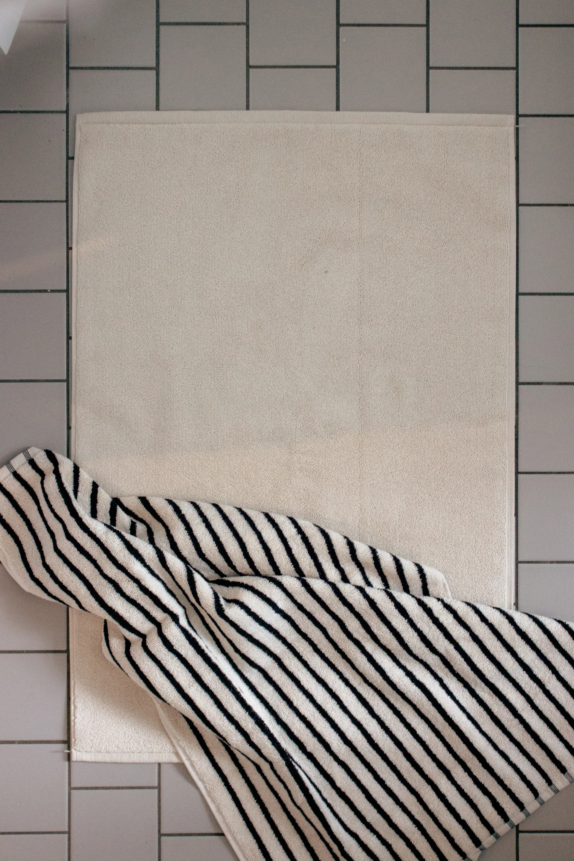 Drift バスマット 50x70 cm, White Scandi Living | スカンジリビング