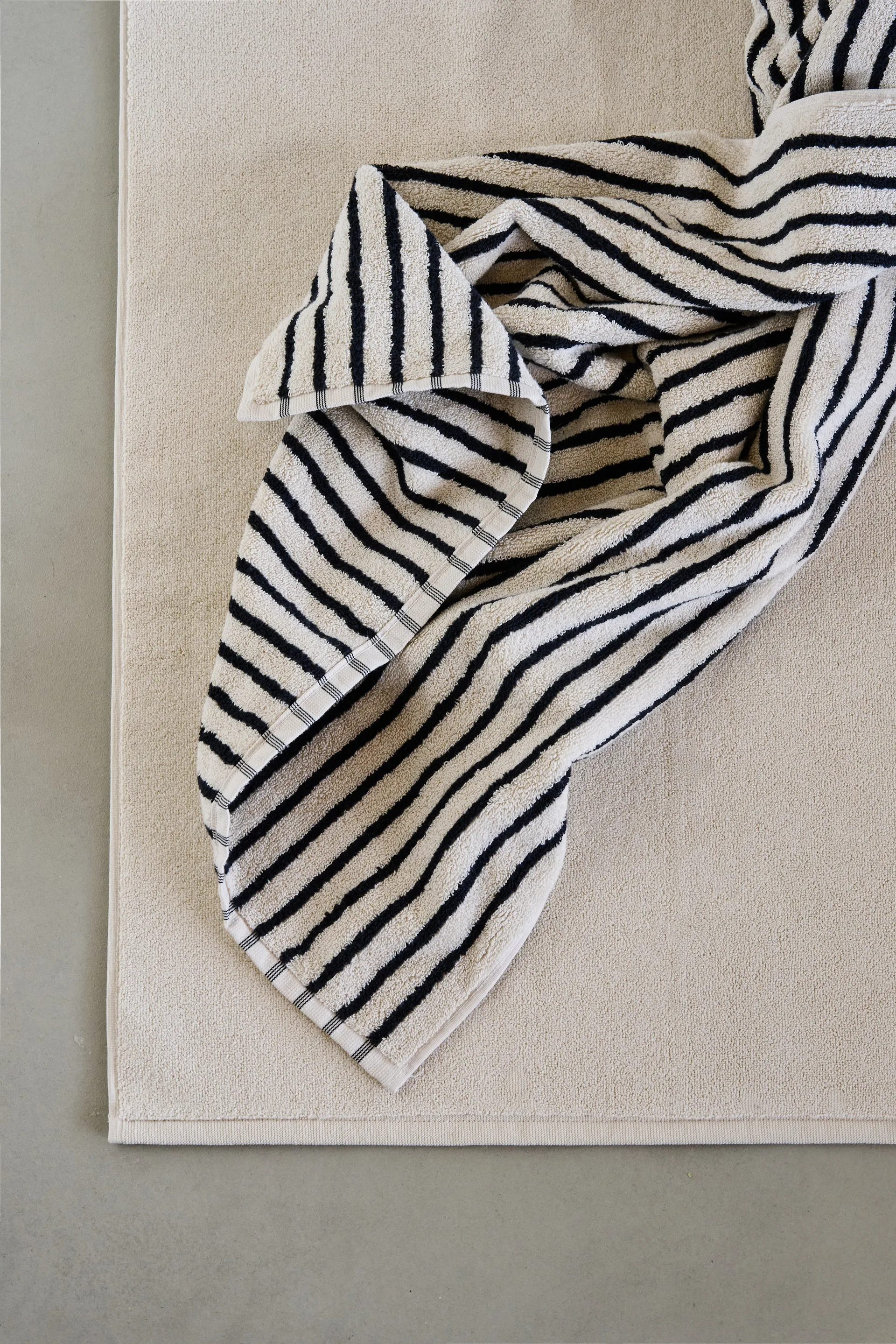 Drift バスマット 50x70 cm, White Scandi Living | スカンジリビング