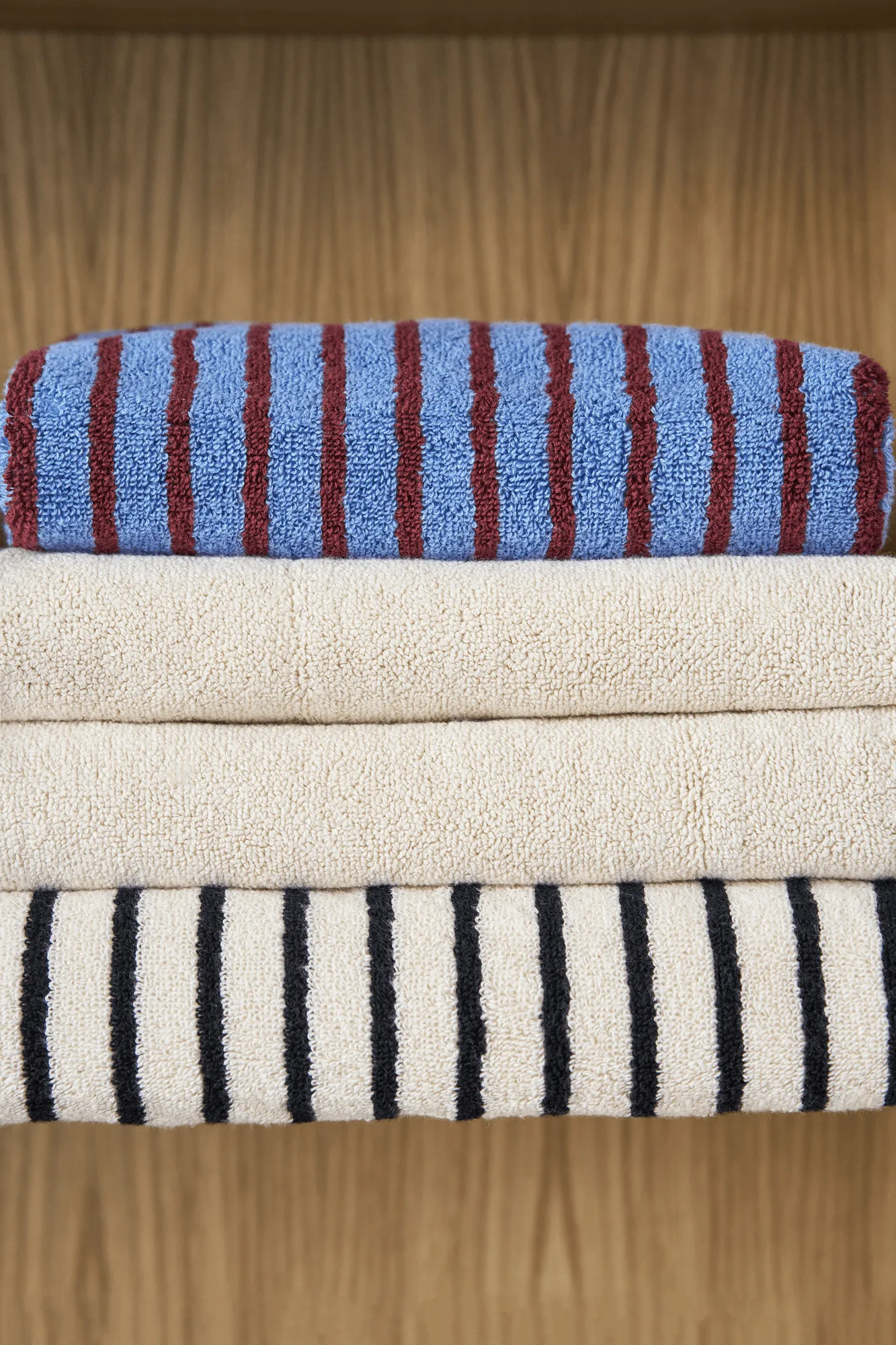 Drift バスタオル 70x140 cm, Blue-red Scandi Living | スカンジリビング