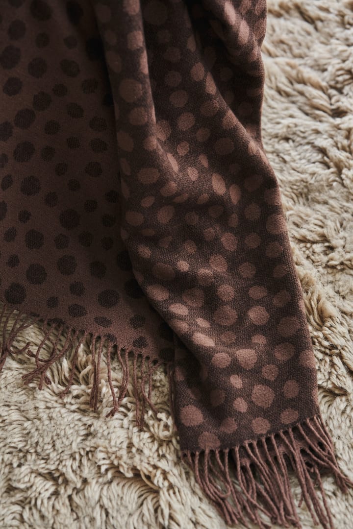 Droplets コットンスロー 130x185 cm, Brown Scandi Living | スカンジリビング
