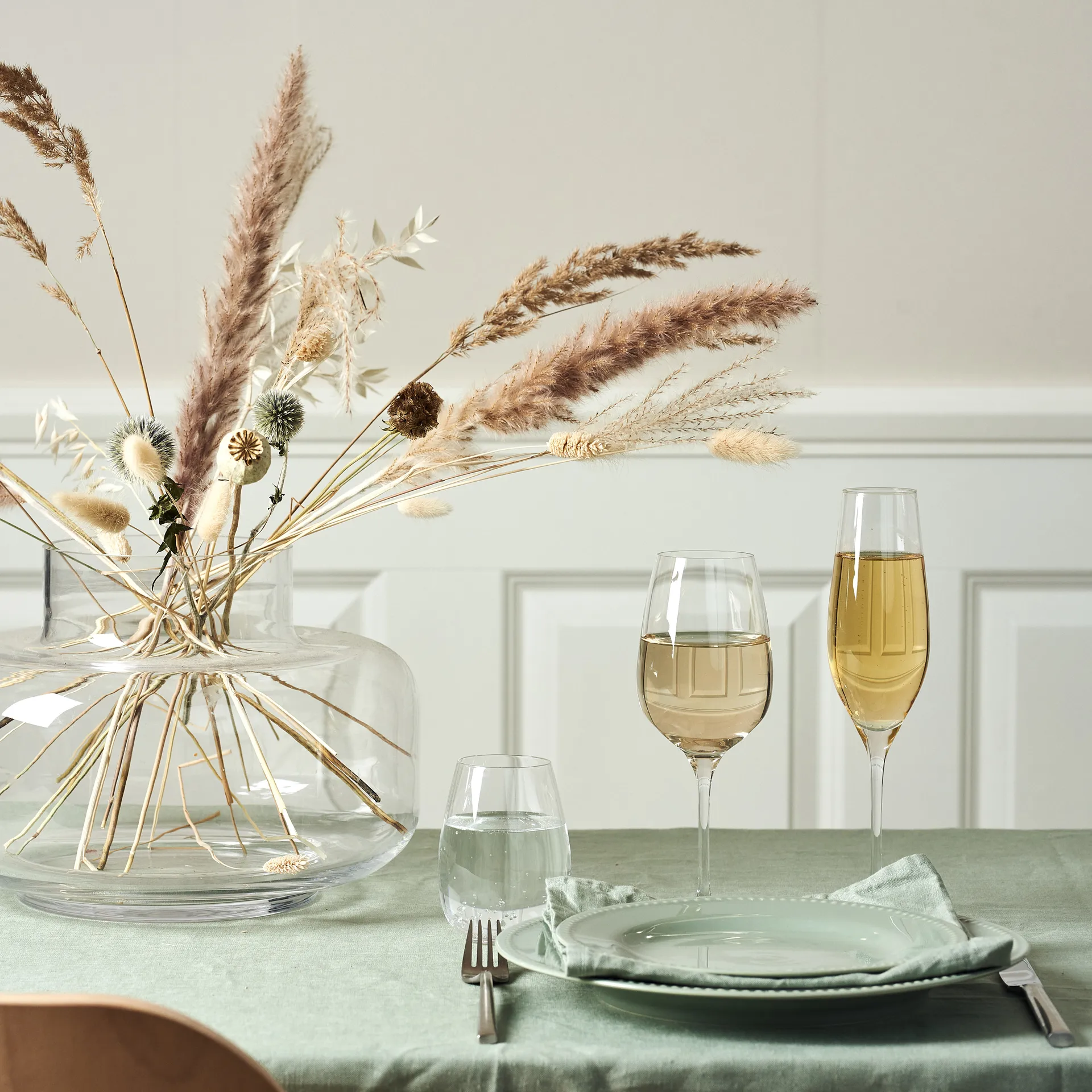 Karlevi 白ワイングラス 4パック, 34 cl Scandi Living | スカンジリビング