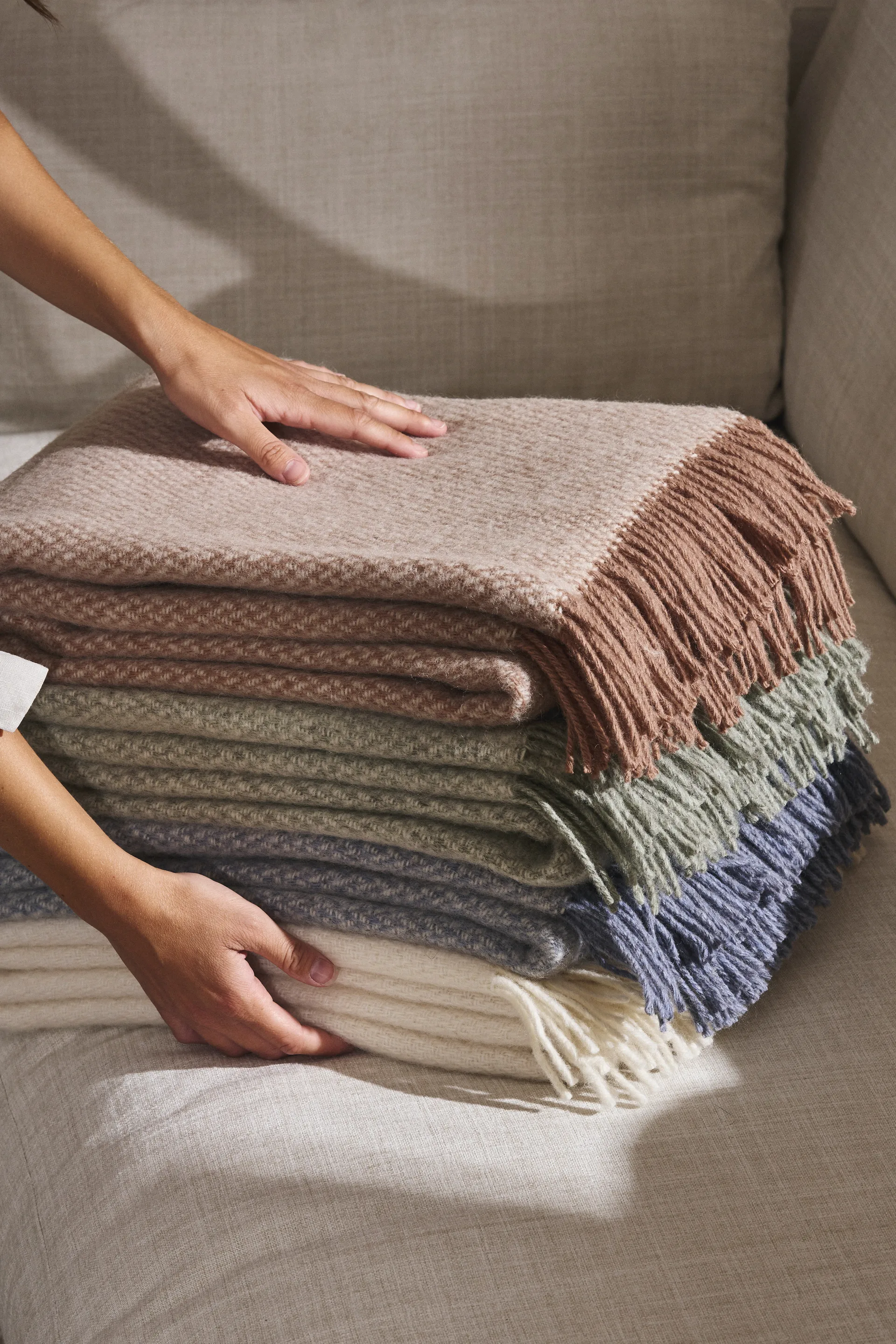 Sandstone ウールスロー 130x180 cm, Dove Blue Melange Scandi Living | スカンジリビング