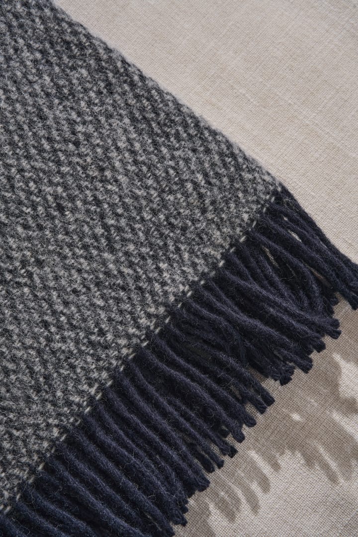 Sandstone ウールスロー 130x180 cm, Indigo blue Scandi Living | スカンジリビング