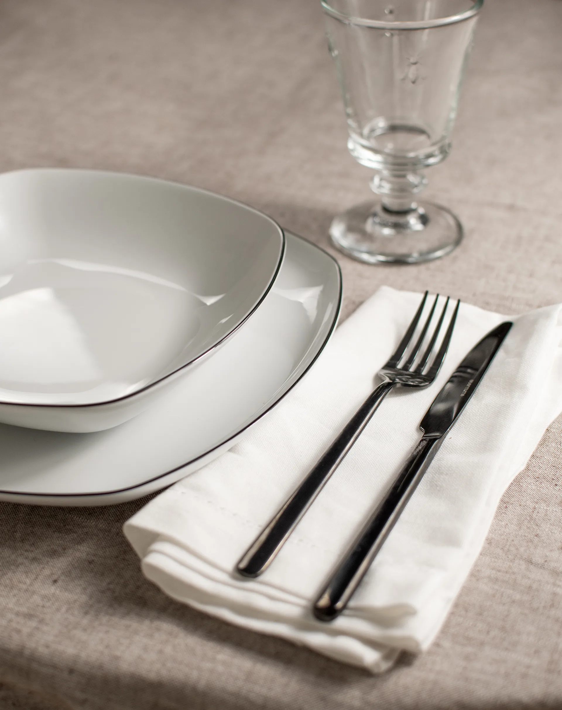 Lido black line サービスセット スクエア 12点, White with black edge Seltmann Weiden