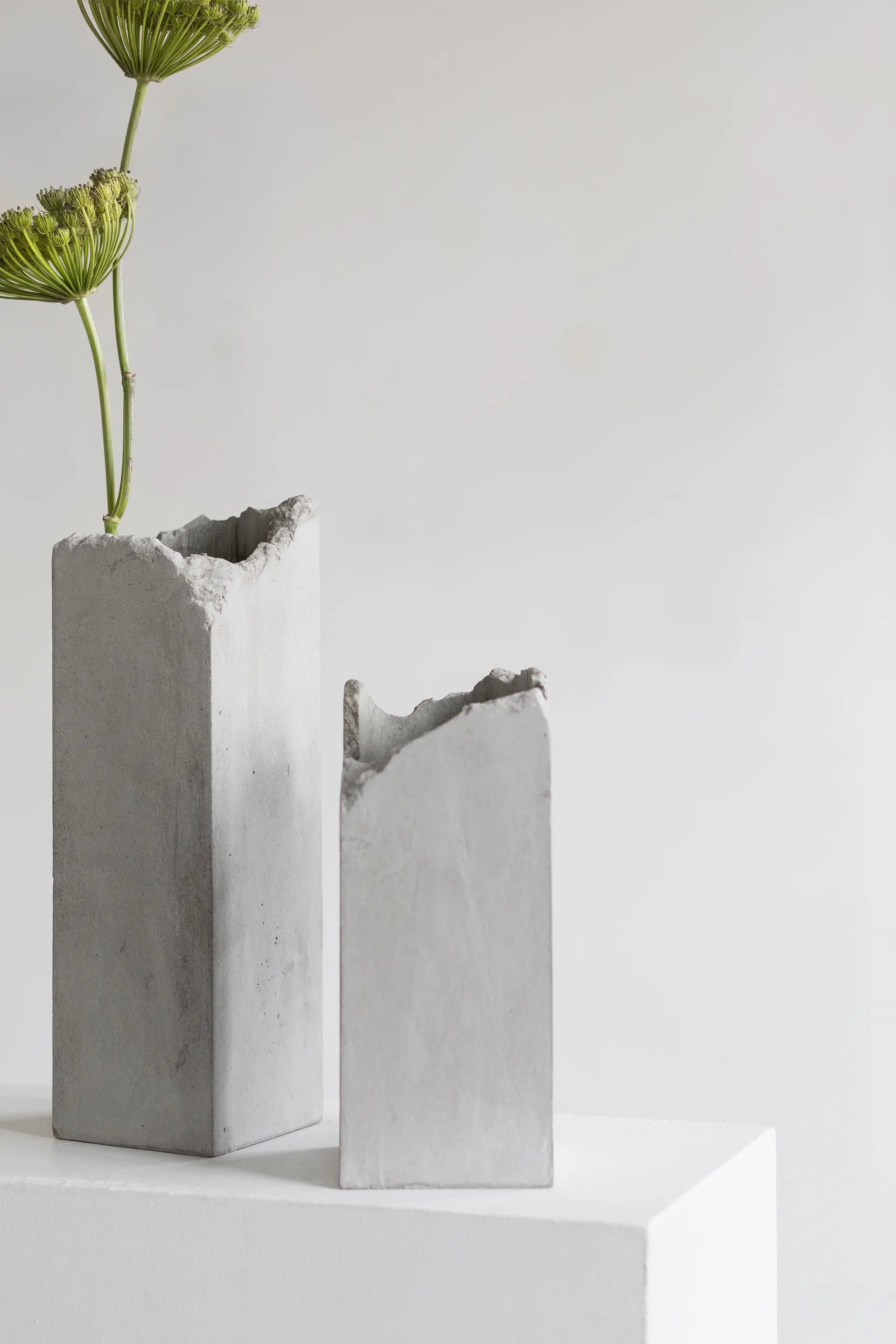 Broquaine 花瓶 S 28 cm, Grey Serax | セラックス