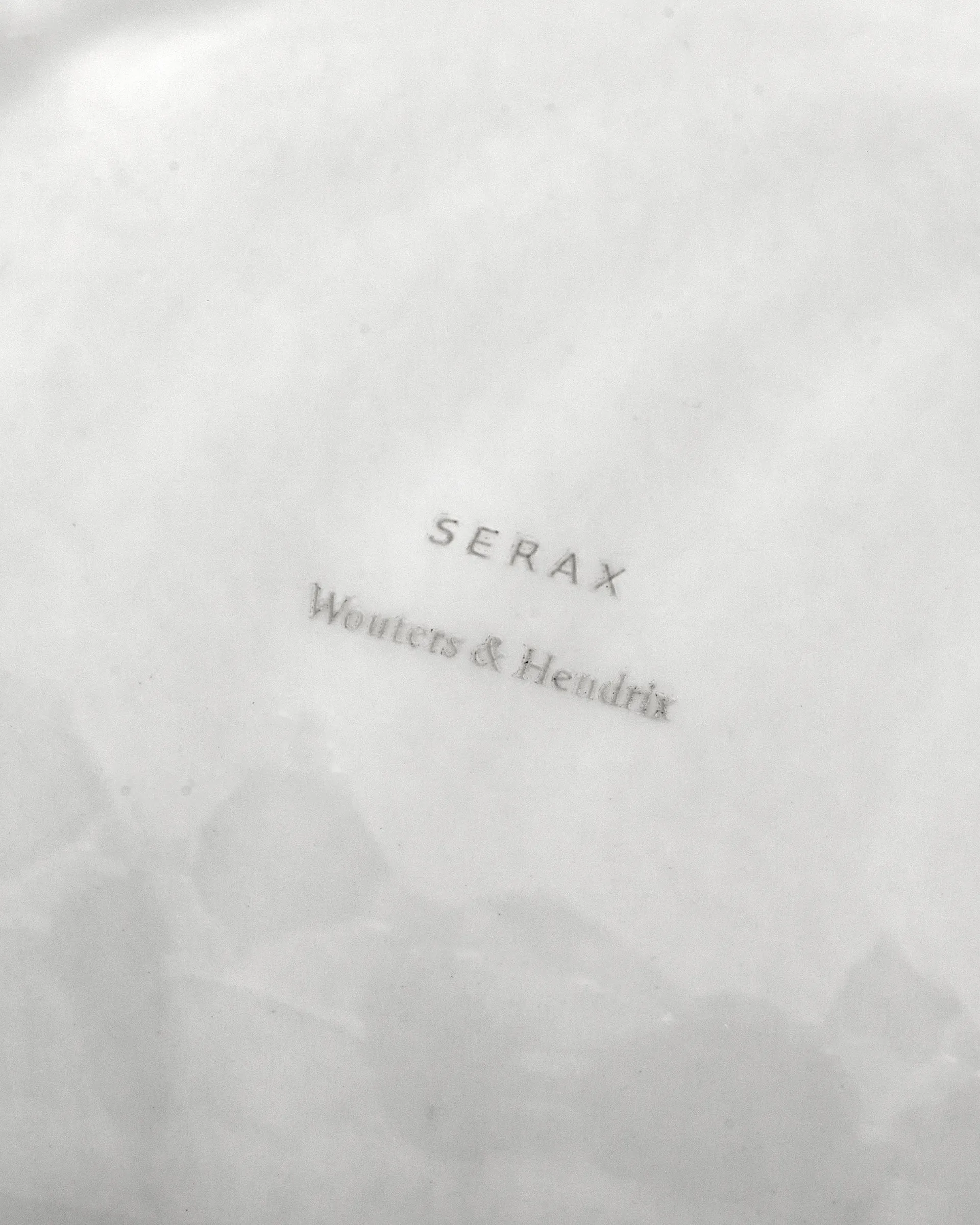 Les Objets Mouleversants Marcel ボウル L 21.5x46 cm, White Serax | セラックス