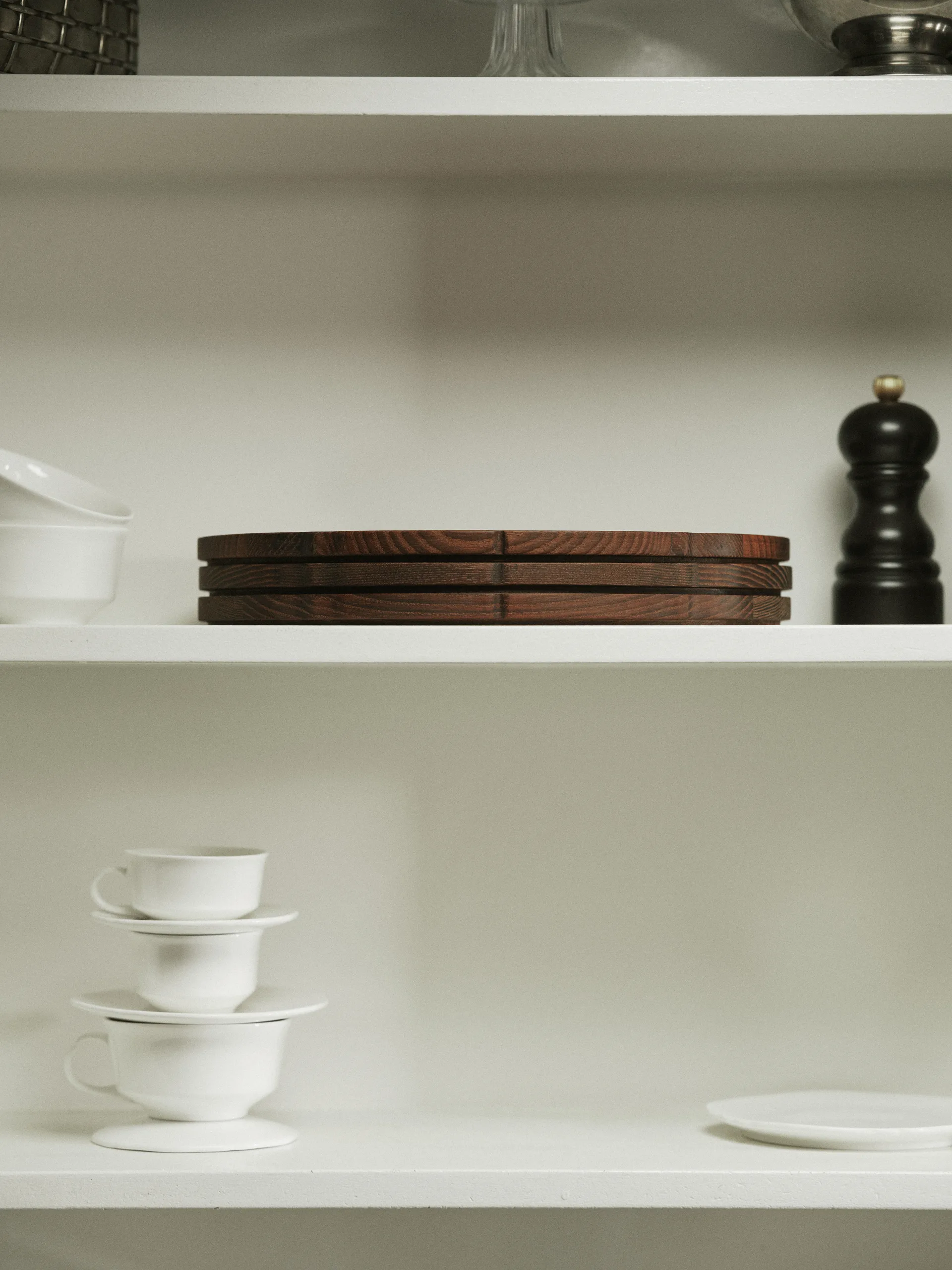 Silhouette オーバルトレイ 21x30 cm, Ash Serax | セラックス