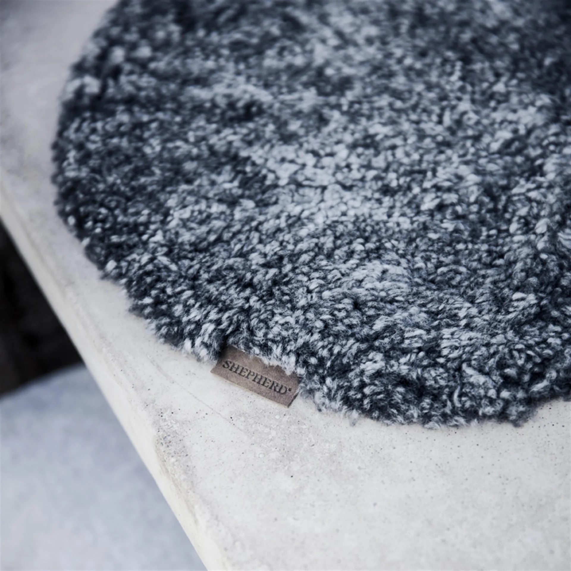 シェパード シートカバー Ida 38cm, black graphite Shepherd of Sweden | シェパード