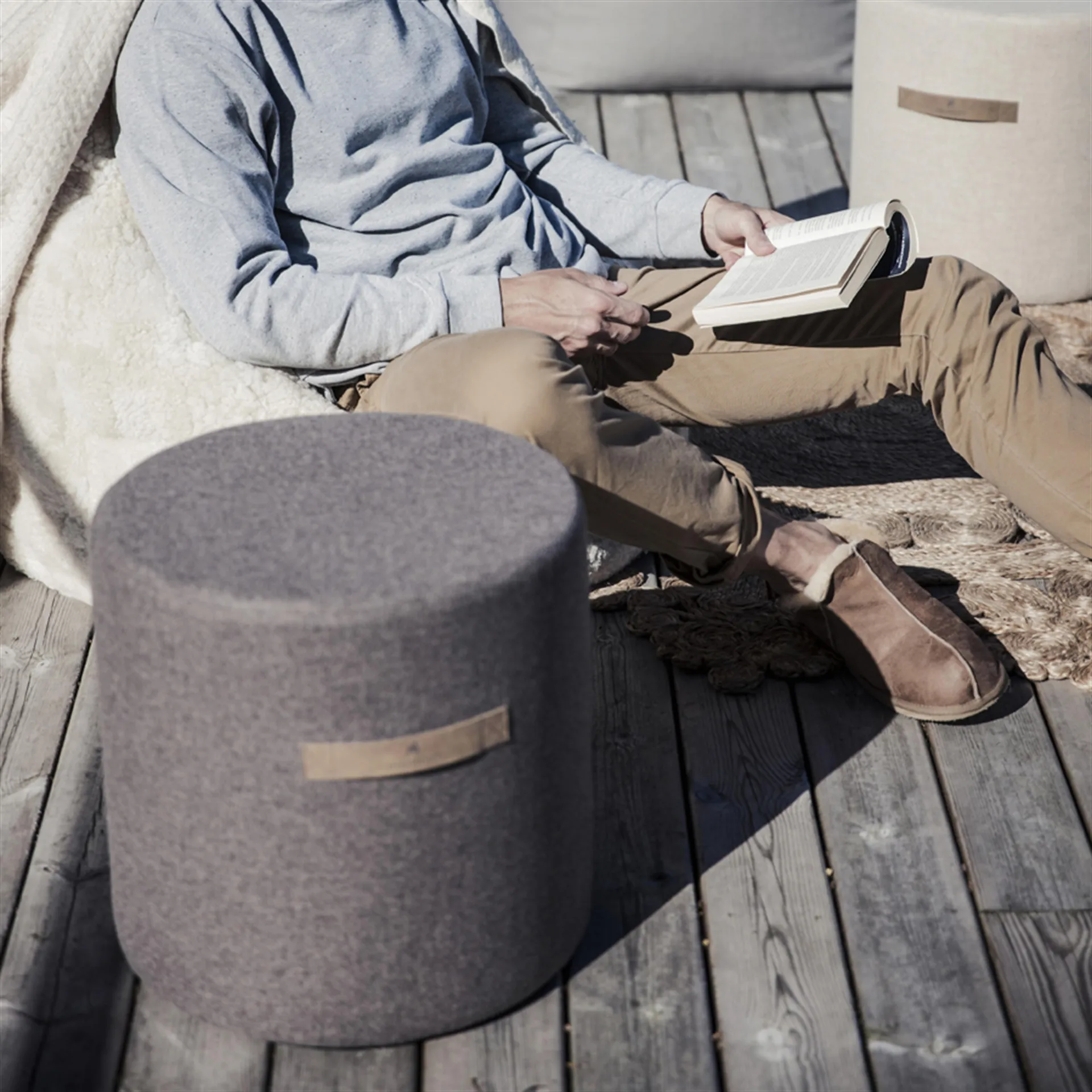 シェパード プーフ Sara 40 cm, granite Shepherd of Sweden | シェパード