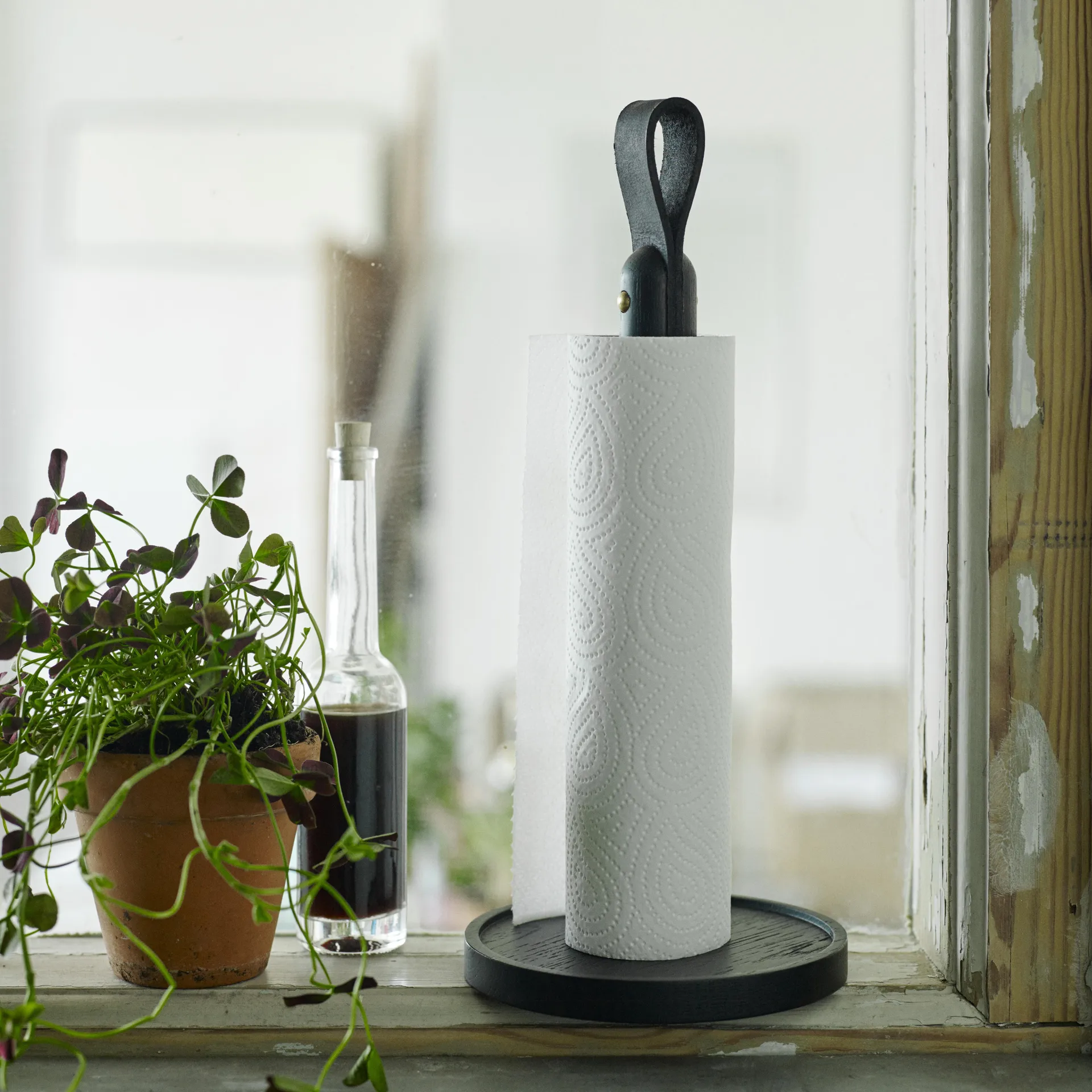 Norr ペーパー roll ホルダー, black-stained oak Skagerak | スケアラック